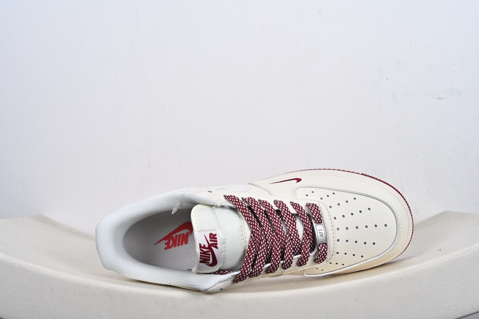 Nike Air Force 1‘07 Low 酒红三勾 空军一号低帮闲休板鞋 JP2026-106-Top High Quatity Cheap Sneakers Fashion Clothing Clothes Bags handbags Shoes of all Brand wholesale With The best Quality And Beautiful Price from China Factory Chinese suppliers wholesaler seller Nike Air Force 1‘07 Low 酒红三勾 空军一号低帮闲休板鞋 JP2026-106