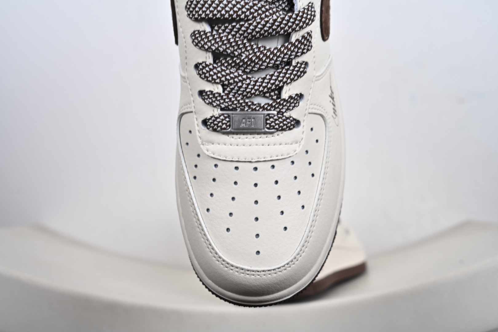 Air Force 1'07 Low 联名款 空军一号低帮休闲板鞋 XD9314-614-Top High Quatity Cheap Sneakers Fashion Clothing Clothes Bags handbags Shoes of all Brand wholesale With The best Quality And Beautiful Price from China Factory Chinese suppliers wholesaler seller Air Force 1'07 Low 联名款 空军一号低帮休闲板鞋 XD9314-614
