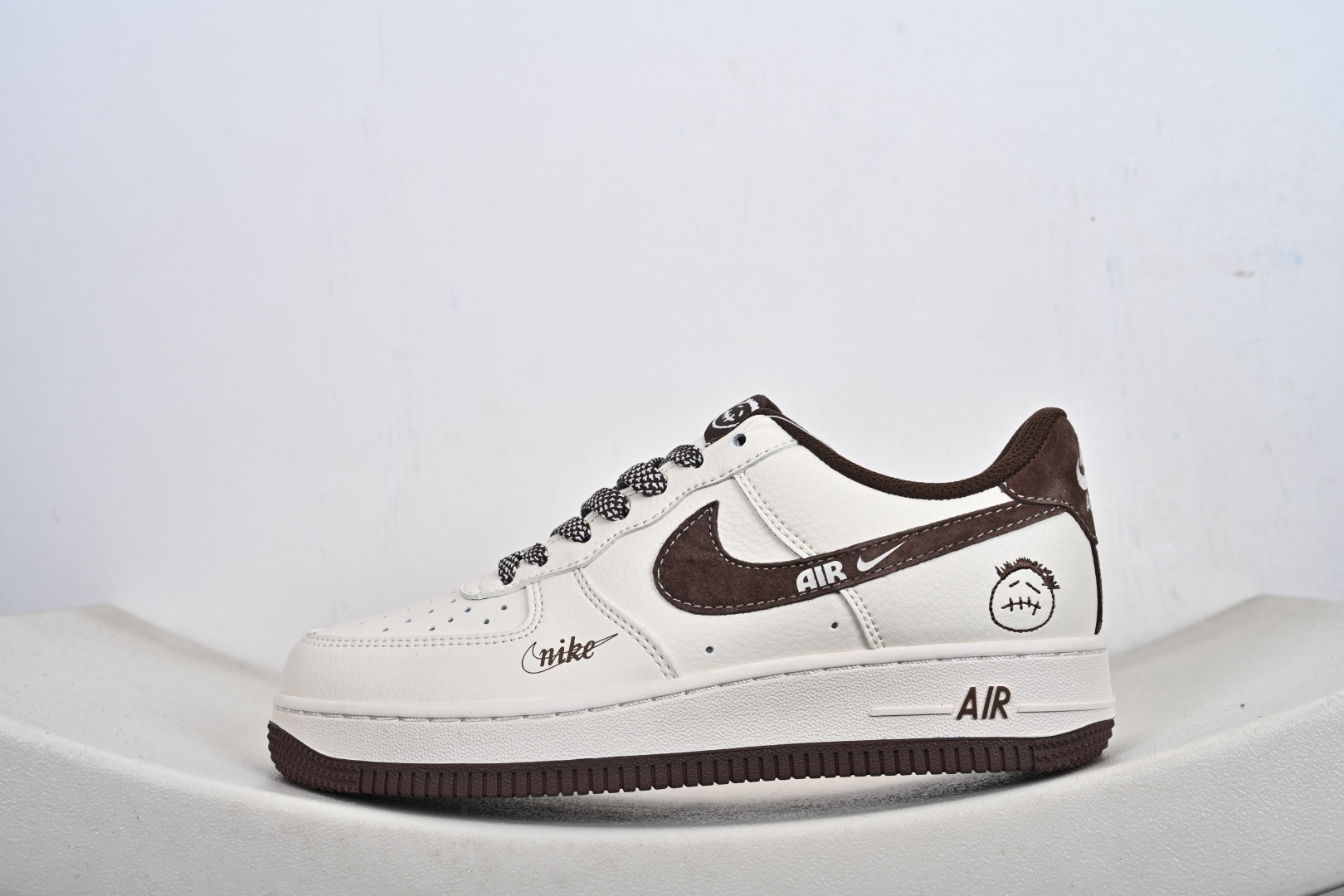 Air Force 1'07 Low 联名款 空军一号低帮休闲板鞋 XD9314-614-Top High Quatity Cheap Sneakers Fashion Clothing Clothes Bags handbags Shoes of all Brand wholesale With The best Quality And Beautiful Price from China Factory Chinese suppliers wholesaler seller Air Force 1'07 Low 联名款 空军一号低帮休闲板鞋 XD9314-614