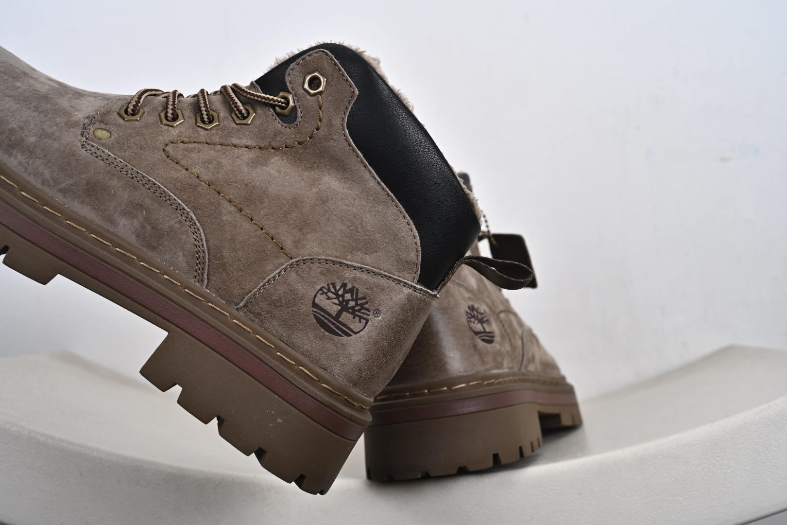 Timberland添柏岚/天伯伦加绒 户外中帮休闲大黄靴 TB10039M-Top High Quatity Cheap Sneakers Fashion Clothing Clothes Bags handbags Shoes of all Brand wholesale With The best Quality And Beautiful Price from China Factory Chinese suppliers wholesaler seller Timberland添柏岚/天伯伦加绒 户外中帮休闲大黄靴 TB10039M