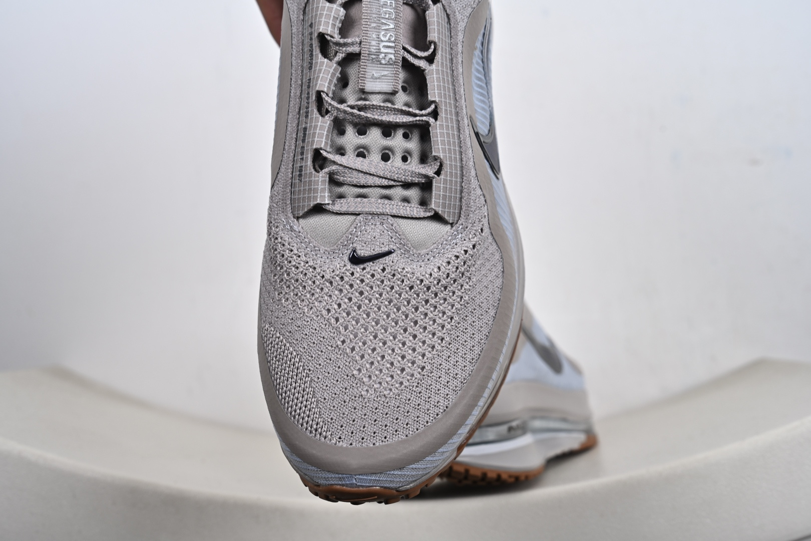 NIKE PEGASUS PREMIUM 耐克 新气款垫缓震休跑闲步鞋 Pegasus Premium 搭载了 HQ2592-010-Top High Quatity Cheap Sneakers Fashion Clothing Clothes Bags handbags Shoes of all Brand wholesale With The best Quality And Beautiful Price from China Factory Chinese suppliers wholesaler seller NIKE PEGASUS PREMIUM 耐克 新气款垫缓震休跑闲步鞋 Pegasus Premium 搭载了 HQ2592-010