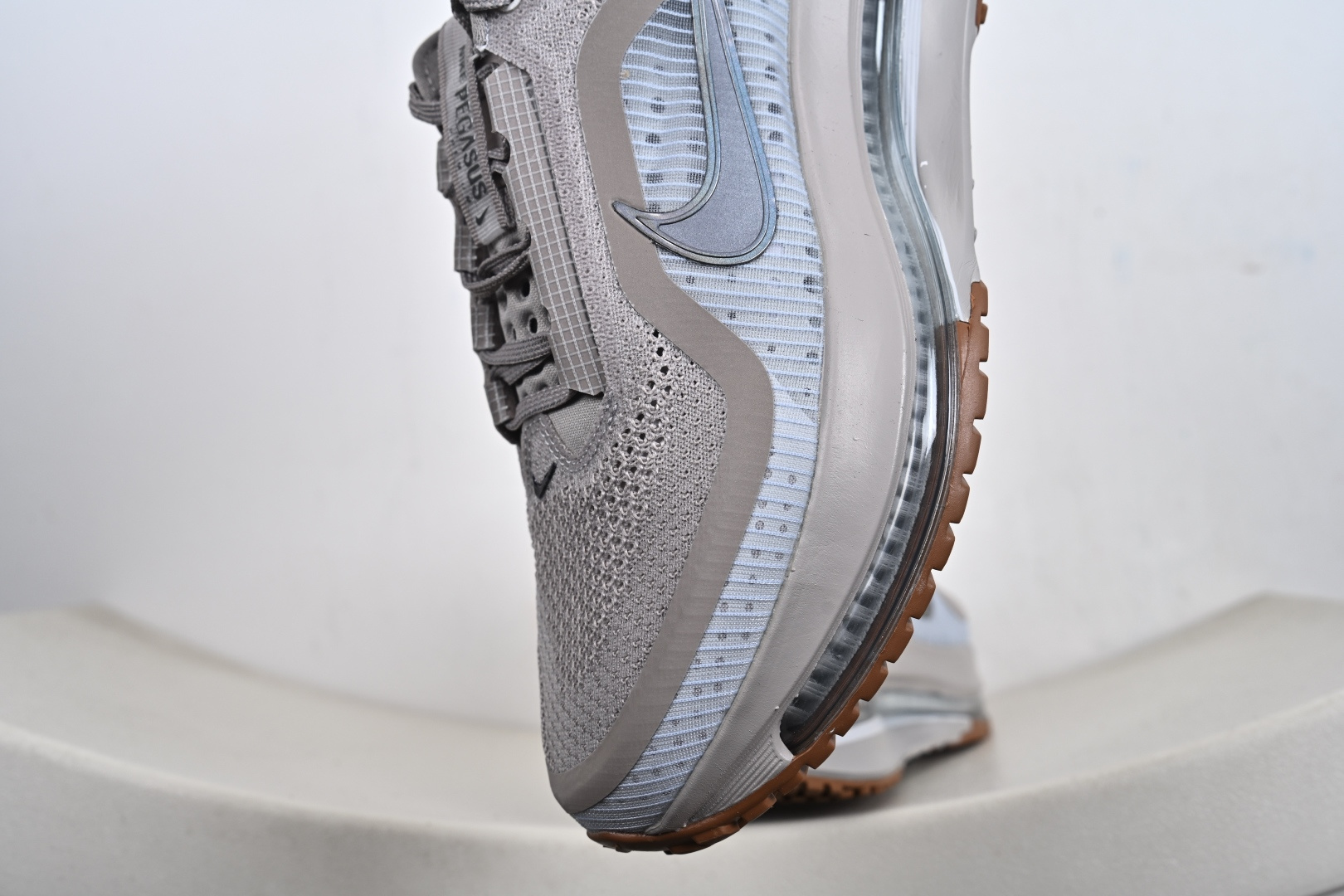 NIKE PEGASUS PREMIUM 耐克 新气款垫缓震休跑闲步鞋 Pegasus Premium 搭载了 HQ2592-010-Top High Quatity Cheap Sneakers Fashion Clothing Clothes Bags handbags Shoes of all Brand wholesale With The best Quality And Beautiful Price from China Factory Chinese suppliers wholesaler seller NIKE PEGASUS PREMIUM 耐克 新气款垫缓震休跑闲步鞋 Pegasus Premium 搭载了 HQ2592-010