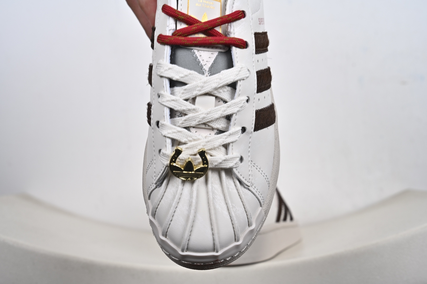Adidas Originals Superstar 马年限定 定制贝壳头休闲板鞋 KJ6293-Top High Quatity Cheap Sneakers Fashion Clothing Clothes Bags handbags Shoes of all Brand wholesale With The best Quality And Beautiful Price from China Factory Chinese suppliers wholesaler seller Adidas Originals Superstar 马年限定 定制贝壳头休闲板鞋 KJ6293