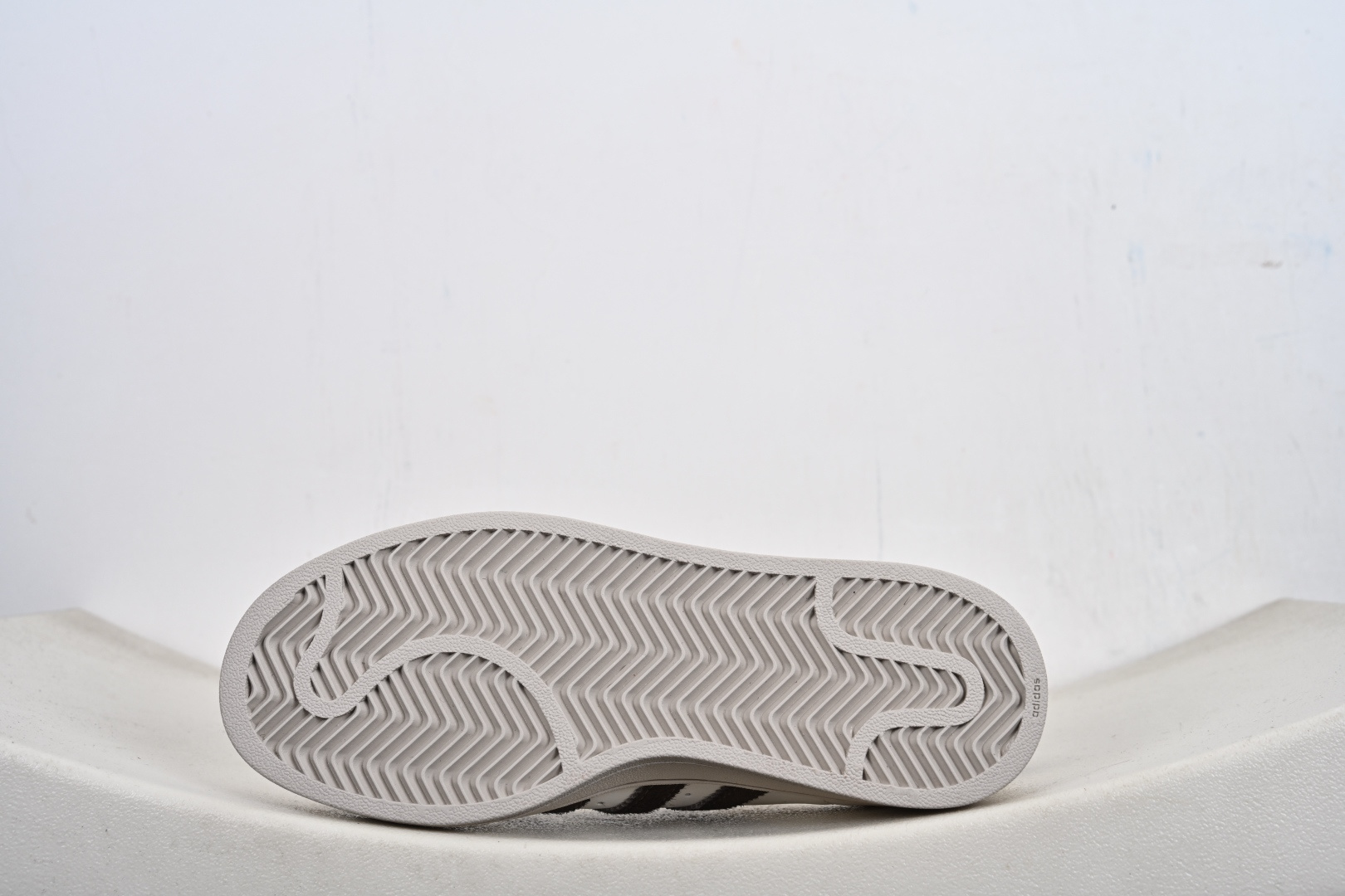 Adidas Originals Superstar 马年限定 定制贝壳头休闲板鞋 KJ6293-Top High Quatity Cheap Sneakers Fashion Clothing Clothes Bags handbags Shoes of all Brand wholesale With The best Quality And Beautiful Price from China Factory Chinese suppliers wholesaler seller Adidas Originals Superstar 马年限定 定制贝壳头休闲板鞋 KJ6293
