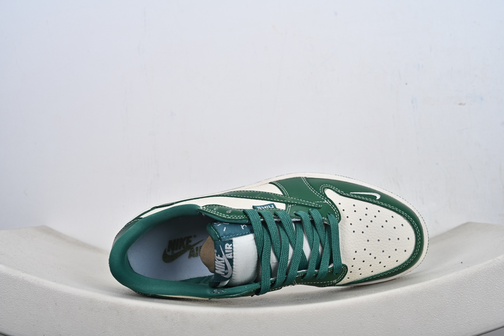 Travis Scott x Jordan 1 Low “米绿Justdoit” 高端定制 乔丹倒勾低帮休闲板鞋 LD2028-069-Top High Quatity Cheap Sneakers Fashion Clothing Clothes Bags handbags Shoes of all Brand wholesale With The best Quality And Beautiful Price from China Factory Chinese suppliers wholesaler seller Travis Scott x Jordan 1 Low “米绿Justdoit” 高端定制 乔丹倒勾低帮休闲板鞋 LD2028-069