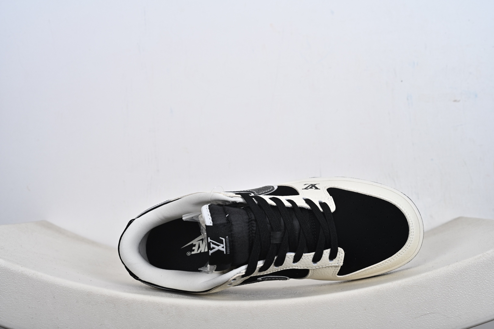 Nike SB Dunk Low LV联名 TX1688-004-Top High Quatity Cheap Sneakers Fashion Clothing Clothes Bags handbags Shoes of all Brand wholesale With The best Quality And Beautiful Price from China Factory Chinese suppliers wholesaler seller Nike SB Dunk Low LV联名 TX1688-004
