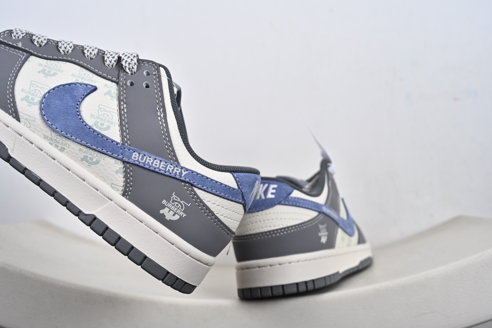 Nike Dunk Low Retro ‘DIY高端定制’ 低帮休闲运动板鞋 JP1628-035-Top High Quatity Cheap Sneakers Fashion Clothing Clothes Bags handbags Shoes of all Brand wholesale With The best Quality And Beautiful Price from China Factory Chinese suppliers wholesaler seller Nike Dunk Low Retro ‘DIY高端定制’ 低帮休闲运动板鞋 JP1628-035