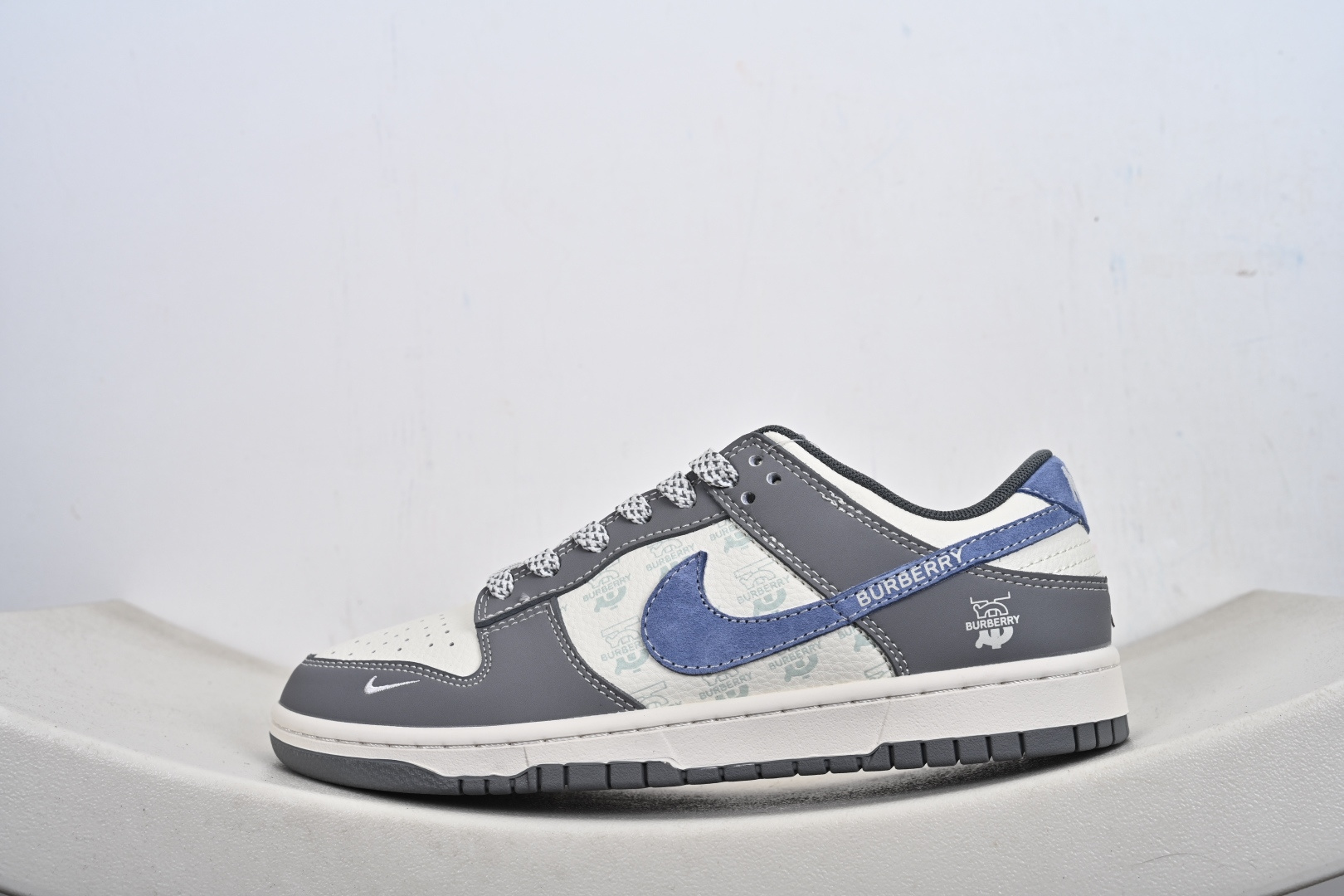 Nike Dunk Low Retro ‘DIY高端定制’ 低帮休闲运动板鞋 JP1628-035-Top High Quatity Cheap Sneakers Fashion Clothing Clothes Bags handbags Shoes of all Brand wholesale With The best Quality And Beautiful Price from China Factory Chinese suppliers wholesaler seller Nike Dunk Low Retro ‘DIY高端定制’ 低帮休闲运动板鞋 JP1628-035