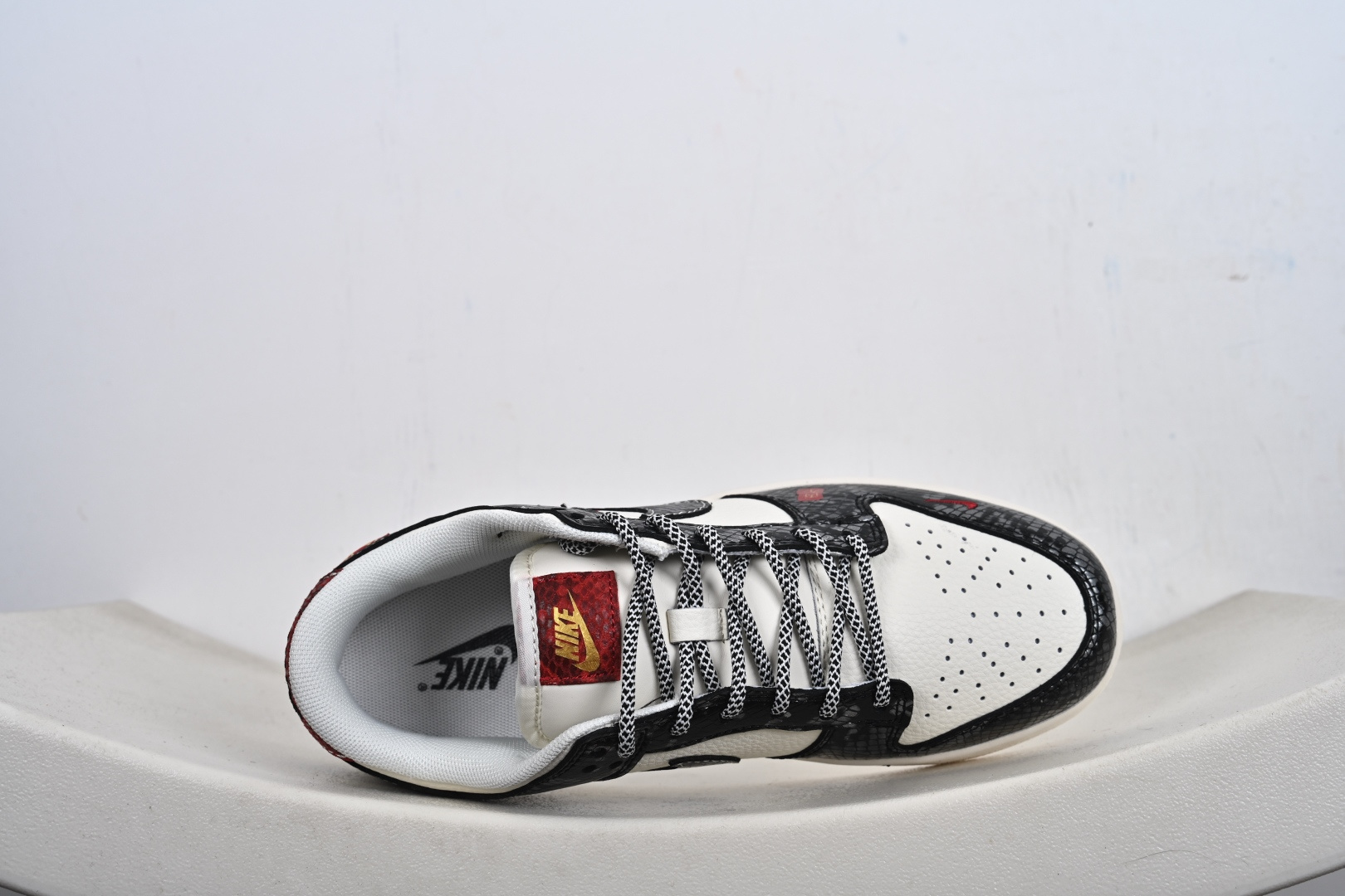 Nike Dunk Low Retro ‘DIY高端定制’ 低帮休闲运动板鞋 YX5066-C93-Top High Quatity Cheap Sneakers Fashion Clothing Clothes Bags handbags Shoes of all Brand wholesale With The best Quality And Beautiful Price from China Factory Chinese suppliers wholesaler seller Nike Dunk Low Retro ‘DIY高端定制’ 低帮休闲运动板鞋 YX5066-C93