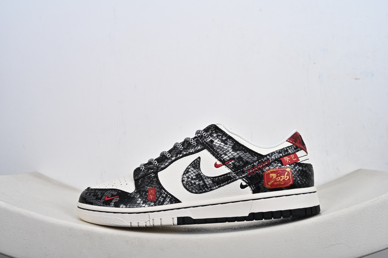 Nike Dunk Low Retro ‘DIY高端定制’ 低帮休闲运动板鞋 YX5066-C93-Top High Quatity Cheap Sneakers Fashion Clothing Clothes Bags handbags Shoes of all Brand wholesale With The best Quality And Beautiful Price from China Factory Chinese suppliers wholesaler seller Nike Dunk Low Retro ‘DIY高端定制’ 低帮休闲运动板鞋 YX5066-C93