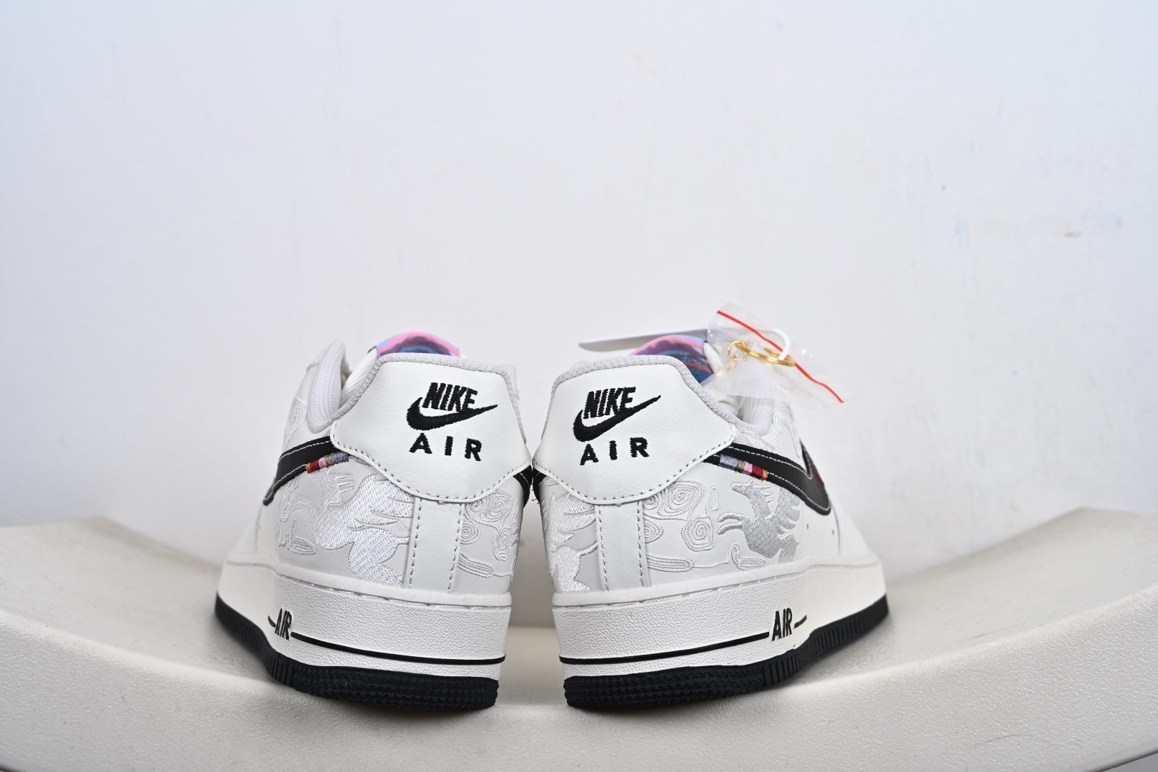 Nike Air Force 1'07 Low 马年限定 经典黑飞马 空军一号低帮休闲板鞋 DD1982-347