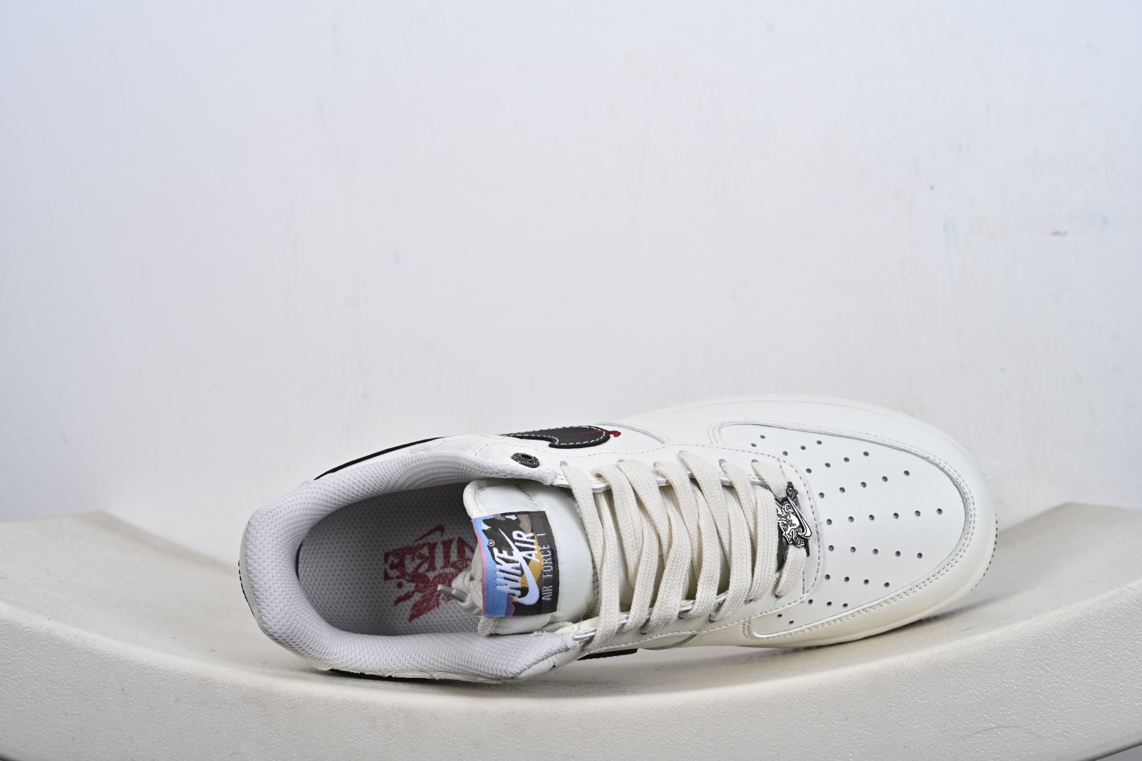 Nike Air Force 1'07 Low 马年限定 经典黑飞马 空军一号低帮休闲板鞋 DD1982-347
