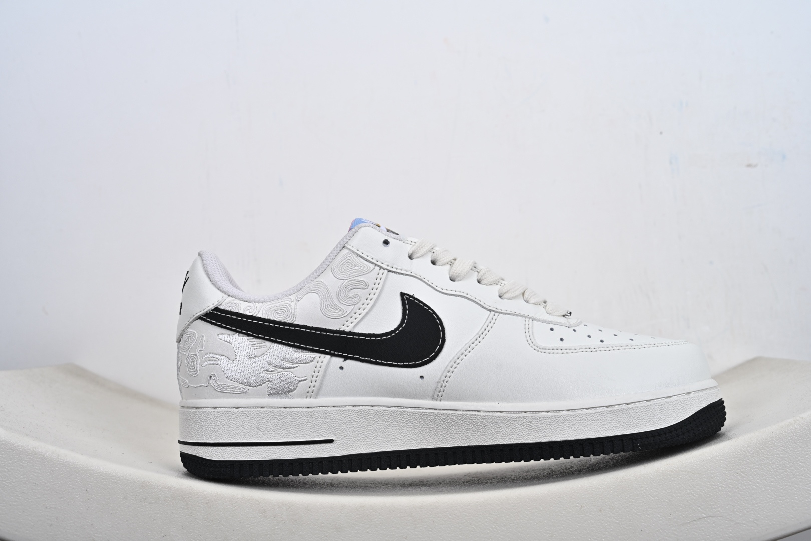 Nike Air Force 1'07 Low 马年限定 经典黑飞马 空军一号低帮休闲板鞋 DD1982-347