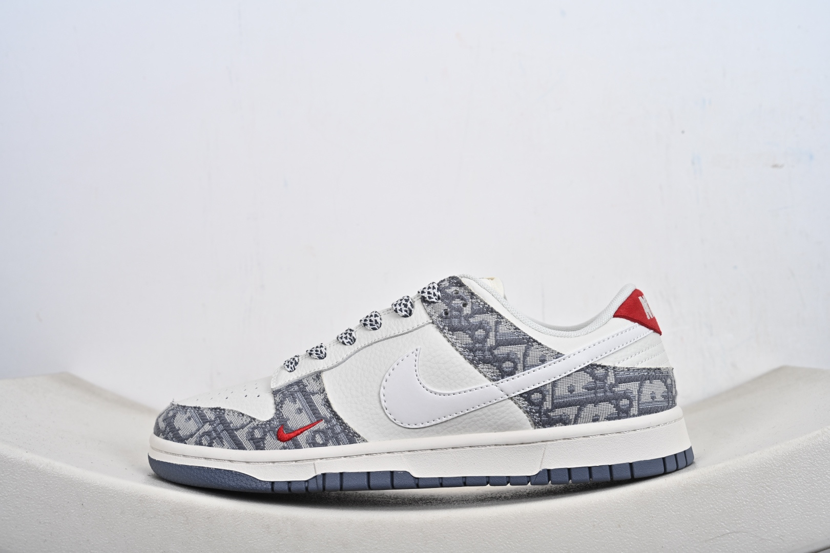 Nike SB Dunk Low周年高端定制 低帮休闲板鞋 CS1688-122-Top High Quatity Cheap Sneakers Fashion Clothing Clothes Bags handbags Shoes of all Brand wholesale With The best Quality And Beautiful Price from China Factory Chinese suppliers wholesaler seller Nike SB Dunk Low周年高端定制 低帮休闲板鞋 CS1688-122