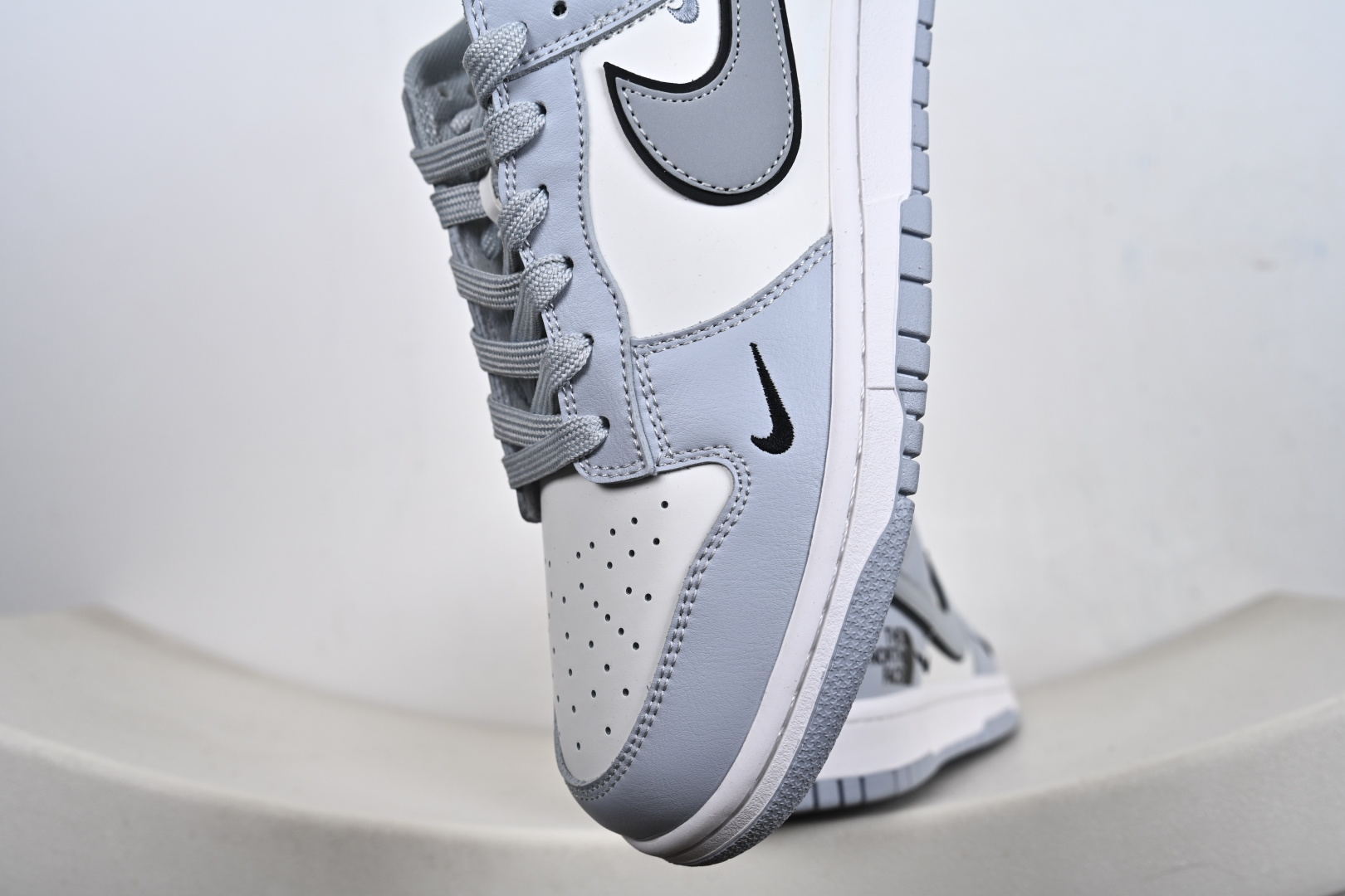 Nike SB Dunk Low 定制球鞋 NIKE” 周年高端定制 低帮休闲板鞋 CS1688-123-Top High Quatity Cheap Sneakers Fashion Clothing Clothes Bags handbags Shoes of all Brand wholesale With The best Quality And Beautiful Price from China Factory Chinese suppliers wholesaler seller Nike SB Dunk Low 定制球鞋 NIKE” 周年高端定制 低帮休闲板鞋 CS1688-123
