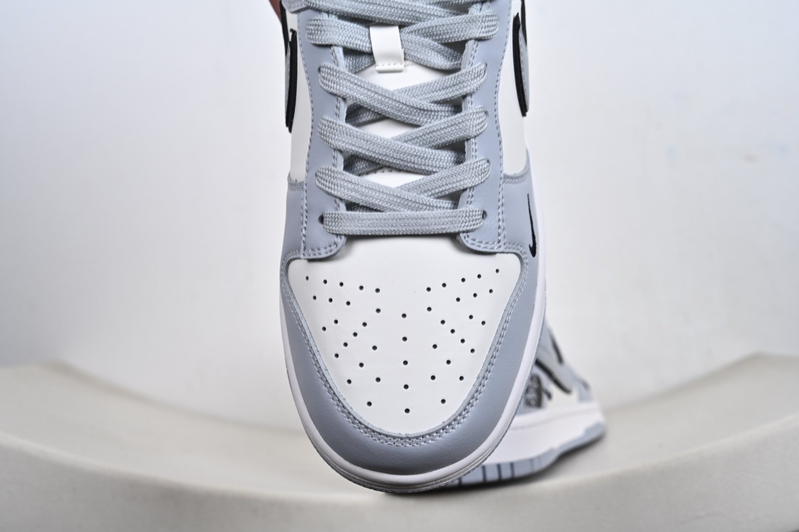 Nike SB Dunk Low 定制球鞋 NIKE” 周年高端定制 低帮休闲板鞋 CS1688-123-Top High Quatity Cheap Sneakers Fashion Clothing Clothes Bags handbags Shoes of all Brand wholesale With The best Quality And Beautiful Price from China Factory Chinese suppliers wholesaler seller Nike SB Dunk Low 定制球鞋 NIKE” 周年高端定制 低帮休闲板鞋 CS1688-123