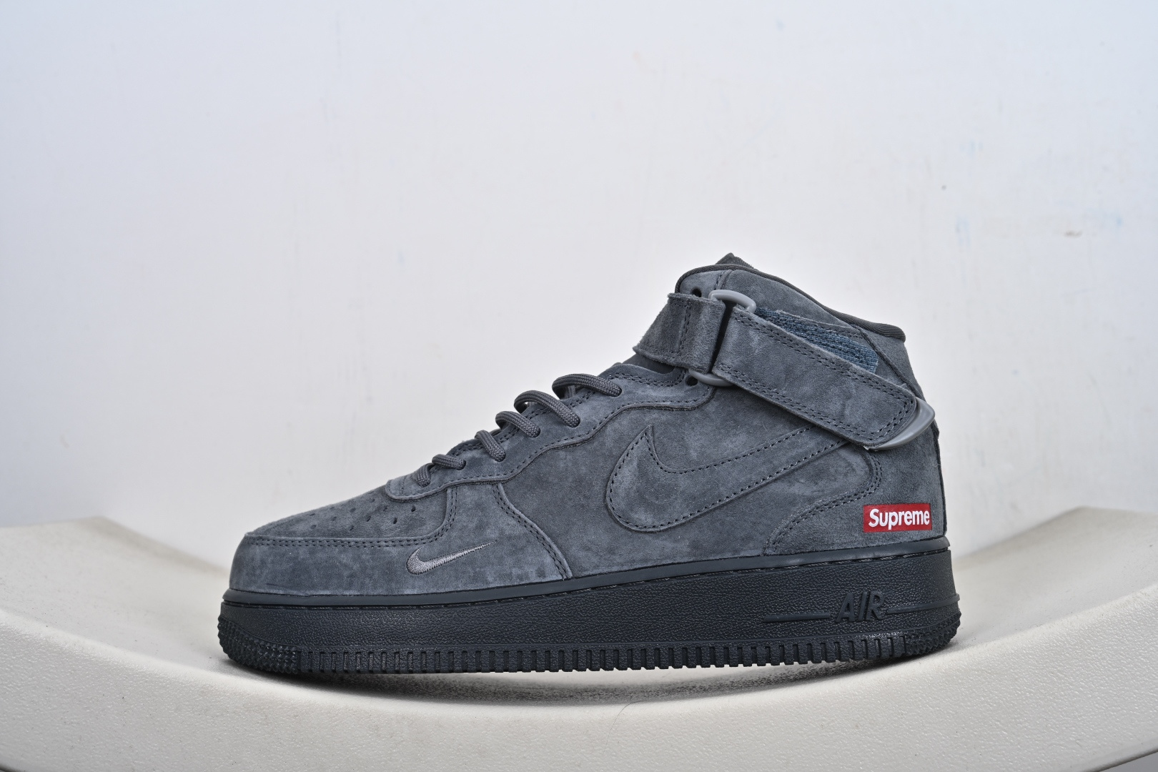 Nike AIR FORCE 1'O7 supreme联名 DV0788-002-Top High Quatity Cheap Sneakers Fashion Clothing Clothes Bags handbags Shoes of all Brand wholesale With The best Quality And Beautiful Price from China Factory Chinese suppliers wholesaler seller Nike AIR FORCE 1'O7 supreme联名 DV0788-002