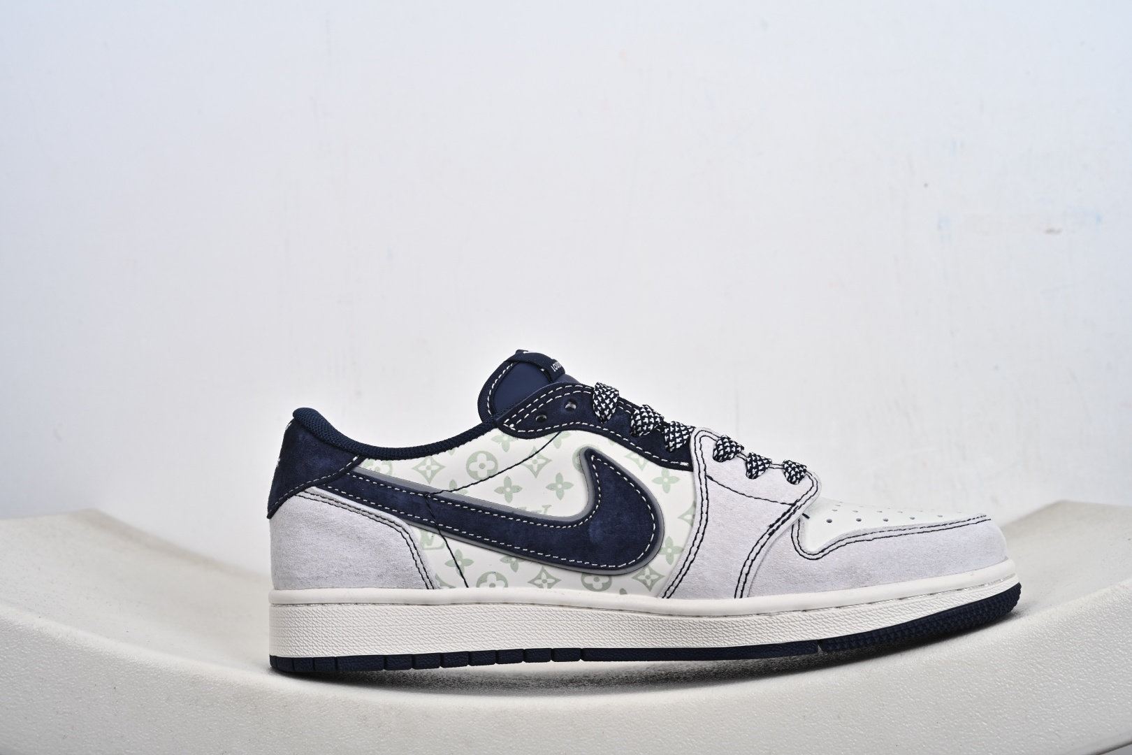 奢潮顶流 传奇碰撞|Air Jordan 1 Low x LV定制款 当篮球传奇Air Jordan 1 Low邂逅奢侈巨头Louis Vuitton CX5050-Y37-Top High Quatity Cheap Sneakers Fashion Clothing Clothes Bags handbags Shoes of all Brand wholesale With The best Quality And Beautiful Price from China Factory Chinese suppliers wholesaler seller 奢潮顶流 传奇碰撞|Air Jordan 1 Low x LV定制款 当篮球传奇Air Jordan 1 Low邂逅奢侈巨头Louis Vuitton CX5050-Y37