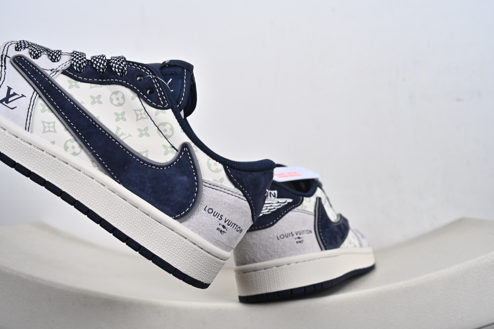 奢潮顶流 传奇碰撞|Air Jordan 1 Low x LV定制款 当篮球传奇Air Jordan 1 Low邂逅奢侈巨头Louis Vuitton CX5050-Y37-Top High Quatity Cheap Sneakers Fashion Clothing Clothes Bags handbags Shoes of all Brand wholesale With The best Quality And Beautiful Price from China Factory Chinese suppliers wholesaler seller 奢潮顶流 传奇碰撞|Air Jordan 1 Low x LV定制款 当篮球传奇Air Jordan 1 Low邂逅奢侈巨头Louis Vuitton CX5050-Y37