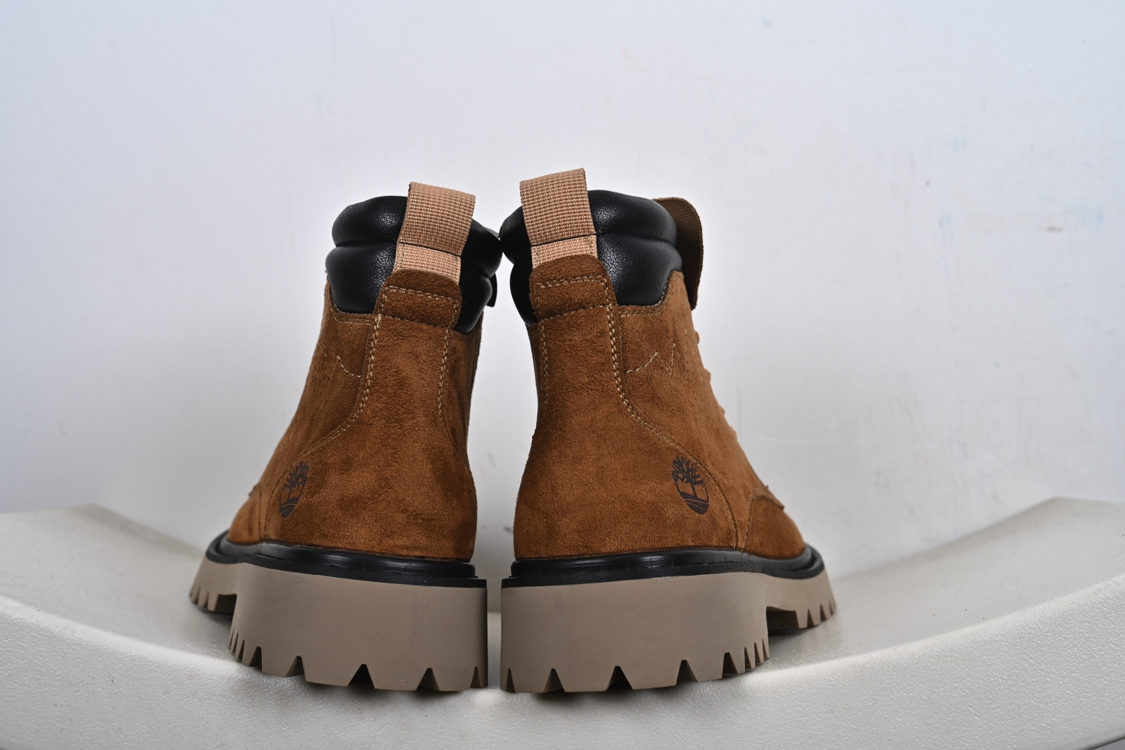 踢不烂 Timberland 添柏岚/天伯伦 秋冬必备户外加绒休闲大黄靴 TB10055-Top High Quatity Cheap Sneakers Fashion Clothing Clothes Bags handbags Shoes of all Brand wholesale With The best Quality And Beautiful Price from China Factory Chinese suppliers wholesaler seller 踢不烂 Timberland 添柏岚/天伯伦 秋冬必备户外加绒休闲大黄靴 TB10055