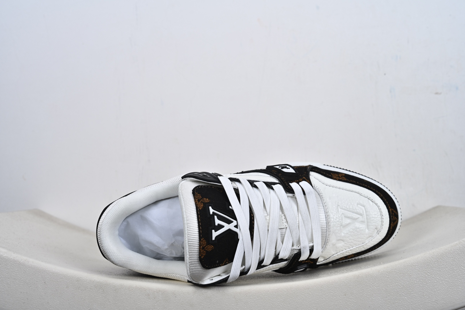 代购级别 Louis Vuitton Trainer 2021ss早春全新时装走秀运动鞋