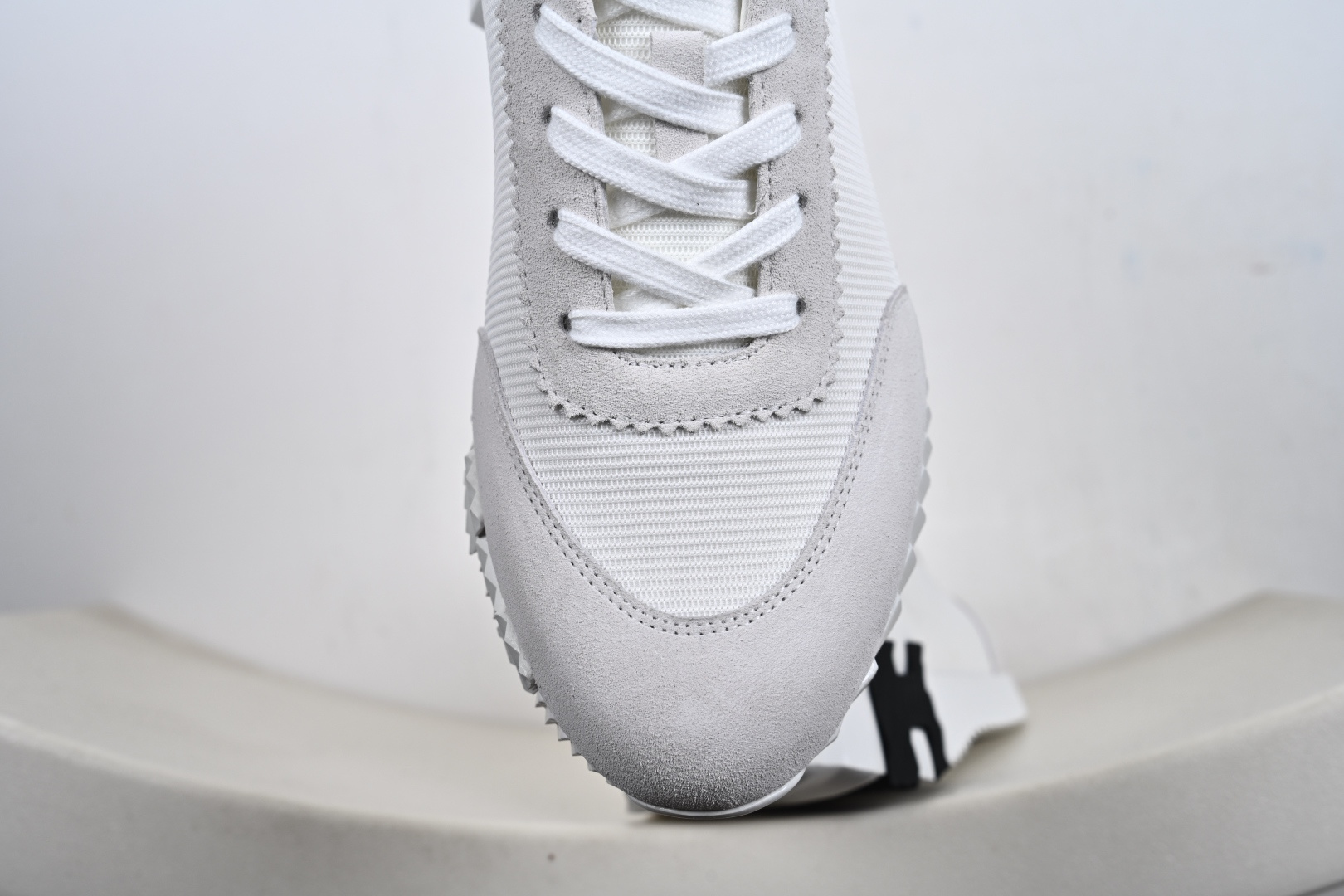 Hermes 爱马仕 Bouncing 老钱风 皮面款 低帮休闲鞋-Top High Quatity Cheap Sneakers Fashion Clothing Clothes Bags handbags Shoes of all Brand wholesale With The best Quality And Beautiful Price from China Factory Chinese suppliers wholesaler seller Hermes 爱马仕 Bouncing 老钱风 皮面款 低帮休闲鞋