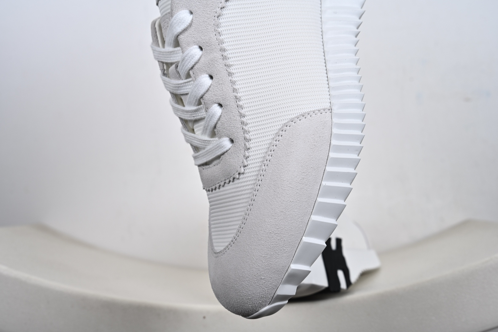 Hermes 爱马仕 Bouncing 老钱风 皮面款 低帮休闲鞋-Top High Quatity Cheap Sneakers Fashion Clothing Clothes Bags handbags Shoes of all Brand wholesale With The best Quality And Beautiful Price from China Factory Chinese suppliers wholesaler seller Hermes 爱马仕 Bouncing 老钱风 皮面款 低帮休闲鞋