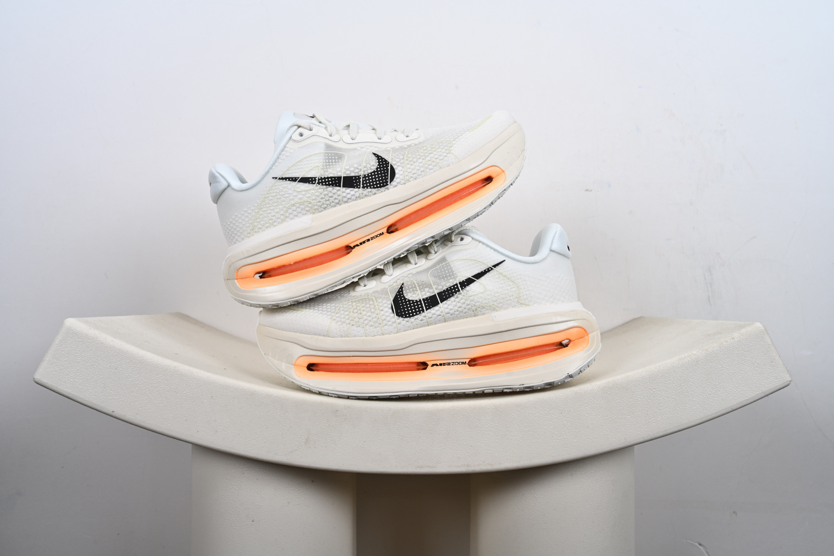 Nike ZOOM PREMIUM 耐克 飞马 舒适减震防滑 低帮跑步鞋 HQ2050-300