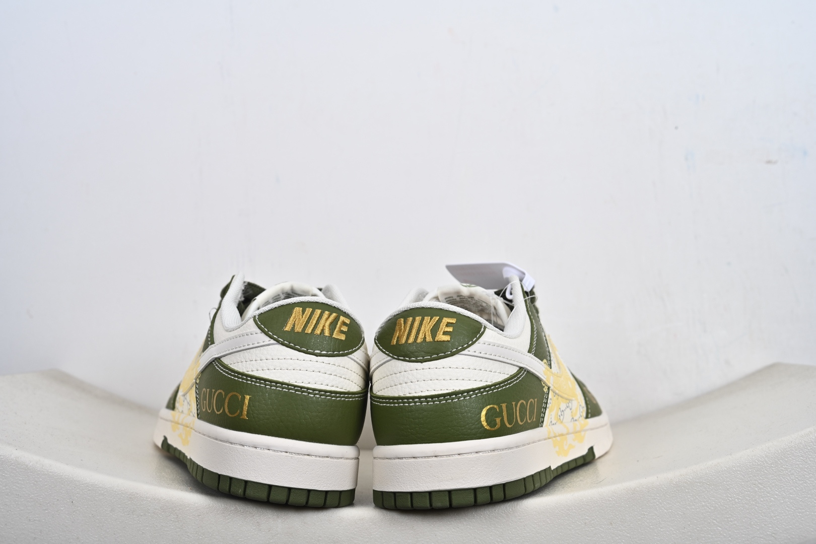 2026年新款限量发售 Nike SB Dunk Low“ 马年限定—古驰绿” 周年高端定制 低帮休闲板鞋 SD6888-106