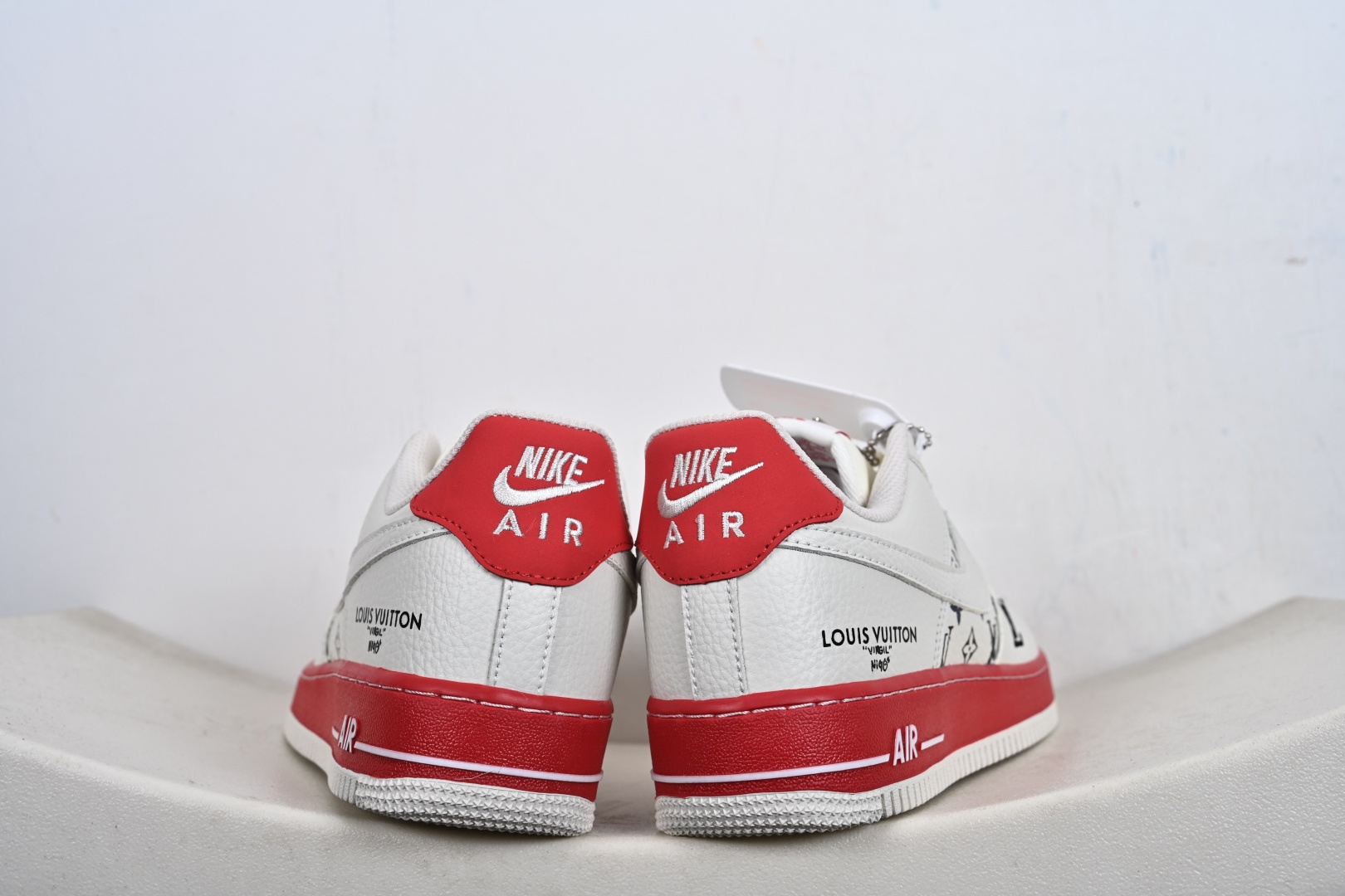 Nike Air Force 1 Low LV联名 BQ4212-100-Top High Quatity Cheap Sneakers Fashion Clothing Clothes Bags handbags Shoes of all Brand wholesale With The best Quality And Beautiful Price from China Factory Chinese suppliers wholesaler seller Nike Air Force 1 Low LV联名 BQ4212-100
