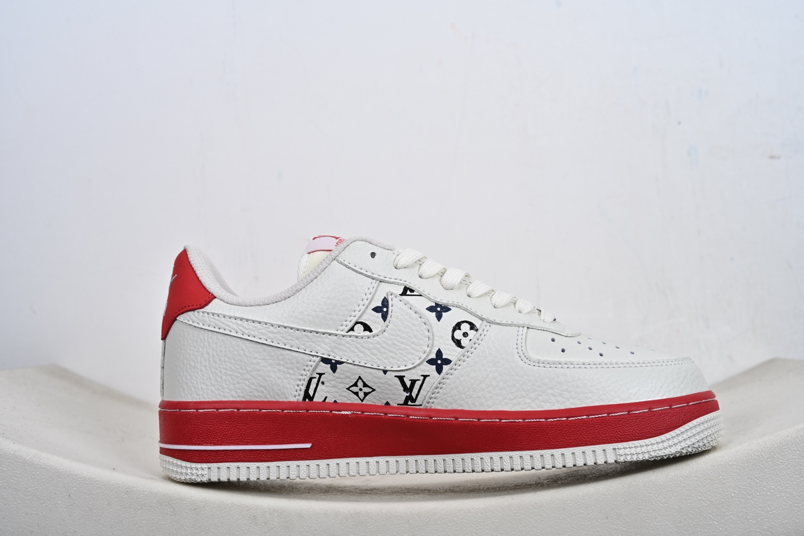 Nike Air Force 1 Low LV联名 BQ4212-100-Top High Quatity Cheap Sneakers Fashion Clothing Clothes Bags handbags Shoes of all Brand wholesale With The best Quality And Beautiful Price from China Factory Chinese suppliers wholesaler seller Nike Air Force 1 Low LV联名 BQ4212-100