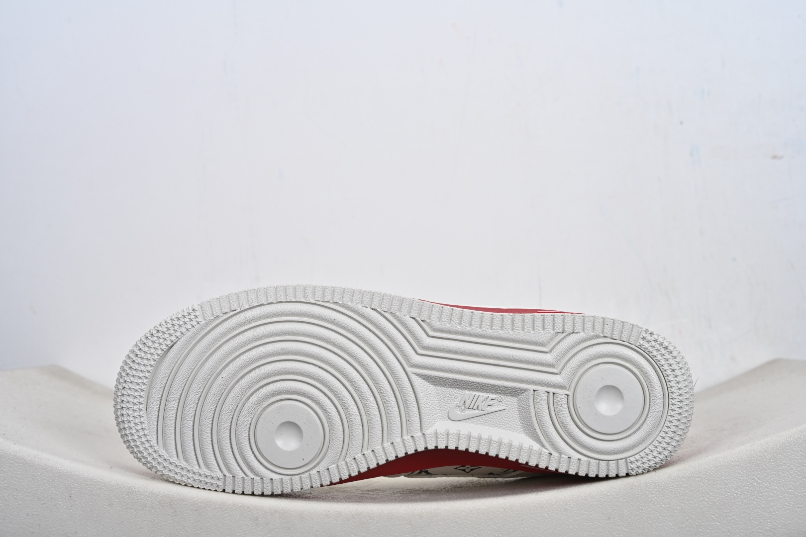 Nike Air Force 1 Low LV联名 BQ4212-100-Top High Quatity Cheap Sneakers Fashion Clothing Clothes Bags handbags Shoes of all Brand wholesale With The best Quality And Beautiful Price from China Factory Chinese suppliers wholesaler seller Nike Air Force 1 Low LV联名 BQ4212-100