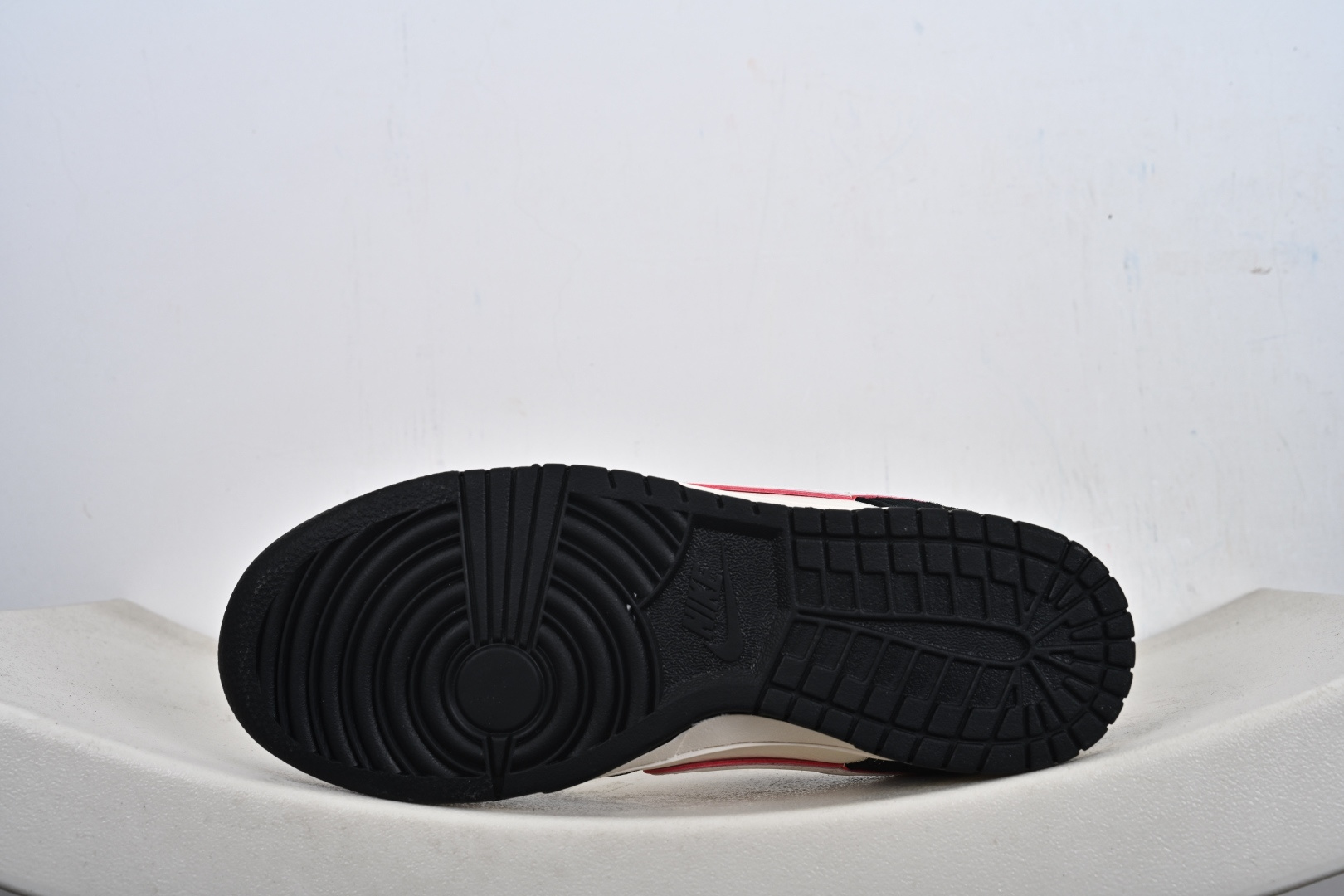 Nike SB Dunk Low 马年限定联名 FC1688-259