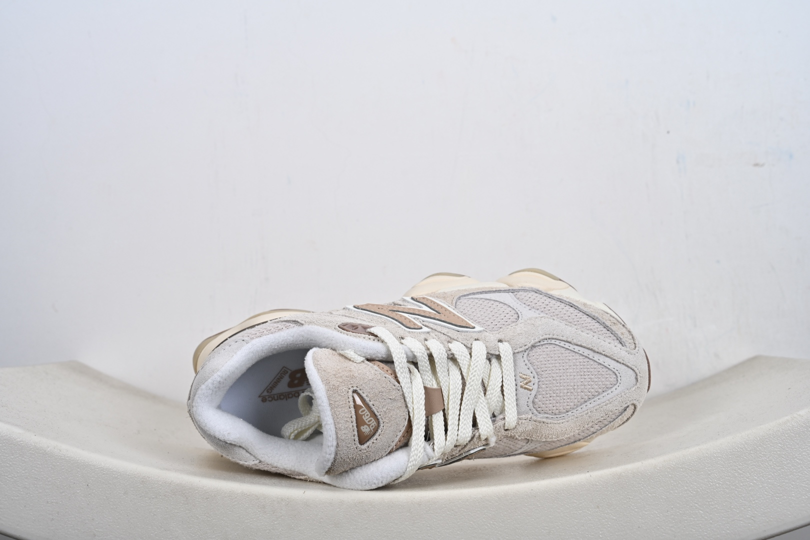 纯原版 New Balance NB9060 联名款 复古休闲运动慢跑鞋 灰白色 U9060CCB