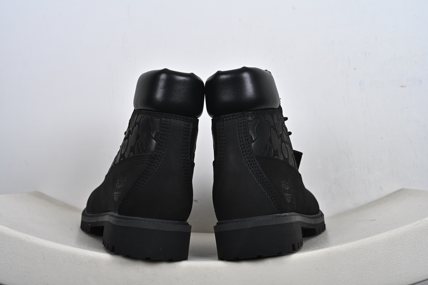 天伯伦Timberland 6 Inch Leather Boots添柏岚经典户外6英寸大黄靴“OG麦黄黑” TB010061-Top High Quatity Cheap Sneakers Fashion Clothing Clothes Bags handbags Shoes of all Brand wholesale With The best Quality And Beautiful Price from China Factory Chinese suppliers wholesaler seller 天伯伦Timberland 6 Inch Leather Boots添柏岚经典户外6英寸大黄靴“OG麦黄黑” TB010061