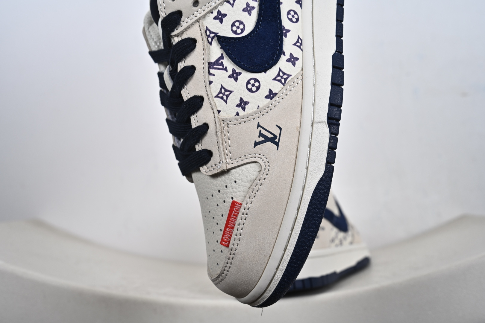 Nike SB Dunk Low LV联名 DN3168-020-Top High Quatity Cheap Sneakers Fashion Clothing Clothes Bags handbags Shoes of all Brand wholesale With The best Quality And Beautiful Price from China Factory Chinese suppliers wholesaler seller Nike SB Dunk Low LV联名 DN3168-020