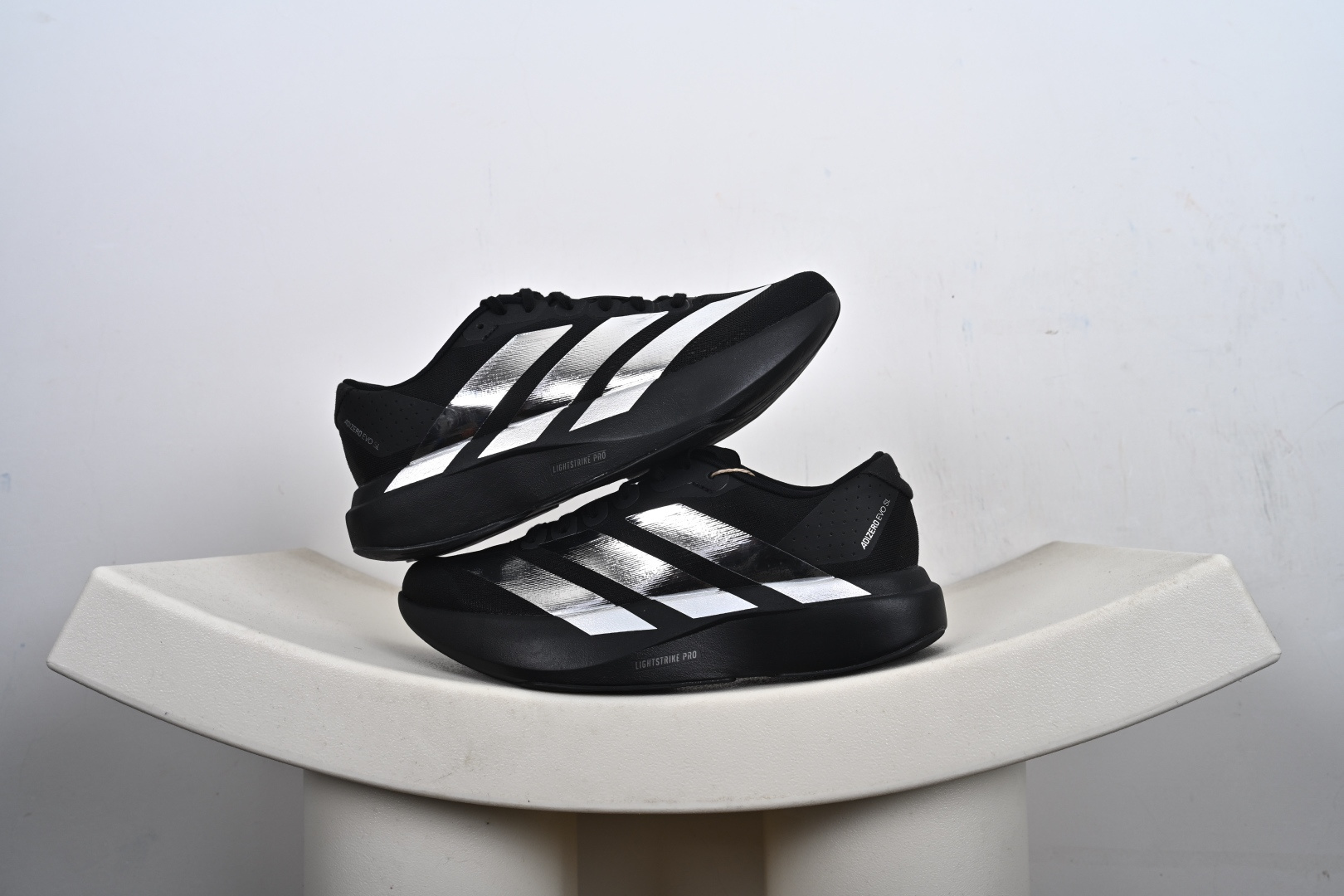 Adidas Adizero Evo SL 阿迪超轻透气缓震跑鞋 JP7147 JS1183-Top High Quatity Cheap Sneakers Fashion Clothing Clothes Bags handbags Shoes of all Brand wholesale With The best Quality And Beautiful Price from China Factory Chinese suppliers wholesaler seller Adidas Adizero Evo SL 阿迪超轻透气缓震跑鞋 JP7147 JS1183