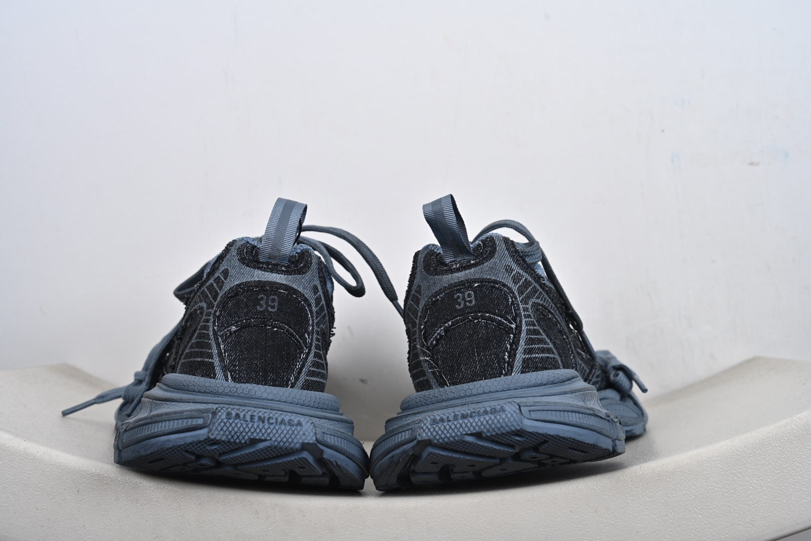BALENCIAGA 3XL DENIM 系列巴黎世家10代牛仔布 低帮复古阔型底姥爹风潮流百搭休闲慢跑鞋 734734 WTSAX 4000-Top High Quatity Cheap Sneakers Fashion Clothing Clothes Bags handbags Shoes of all Brand wholesale With The best Quality And Beautiful Price from China Factory Chinese suppliers wholesaler seller BALENCIAGA 3XL DENIM 系列巴黎世家10代牛仔布 低帮复古阔型底姥爹风潮流百搭休闲慢跑鞋 734734 WTSAX 4000