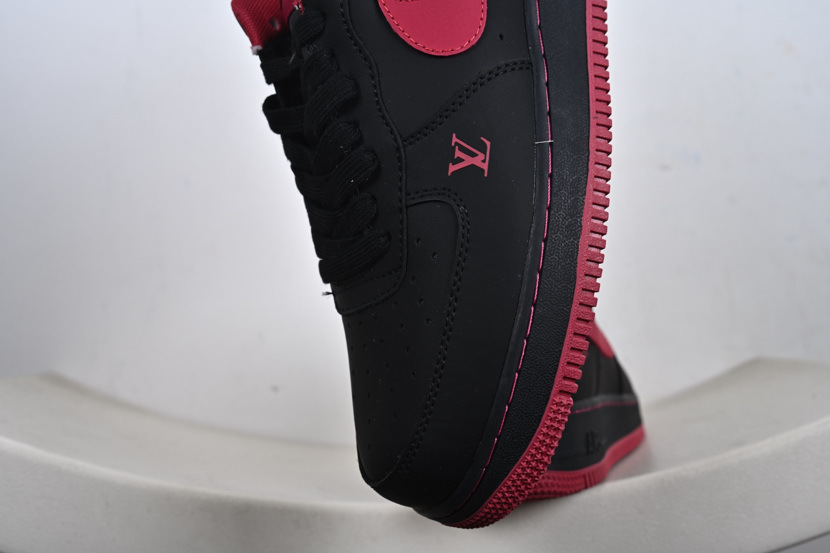 NIlke Air Force1'07Low ”马年限定--墨黑玫红”空军一号低帮运动鞋 FV3694-102