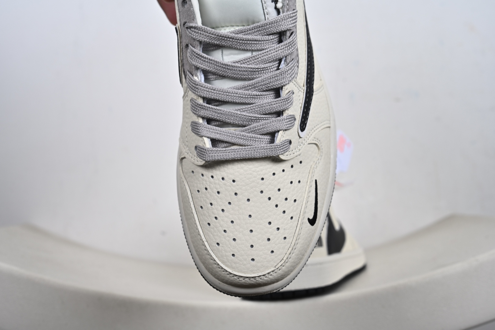 Air Jordan 1 Low AJ1 乔1北面联名 经典黑 高端定制 低帮复古篮球鞋 LD2028-071-Top High Quatity Cheap Sneakers Fashion Clothing Clothes Bags handbags Shoes of all Brand wholesale With The best Quality And Beautiful Price from China Factory Chinese suppliers wholesaler seller Air Jordan 1 Low AJ1 乔1北面联名 经典黑 高端定制 低帮复古篮球鞋 LD2028-071