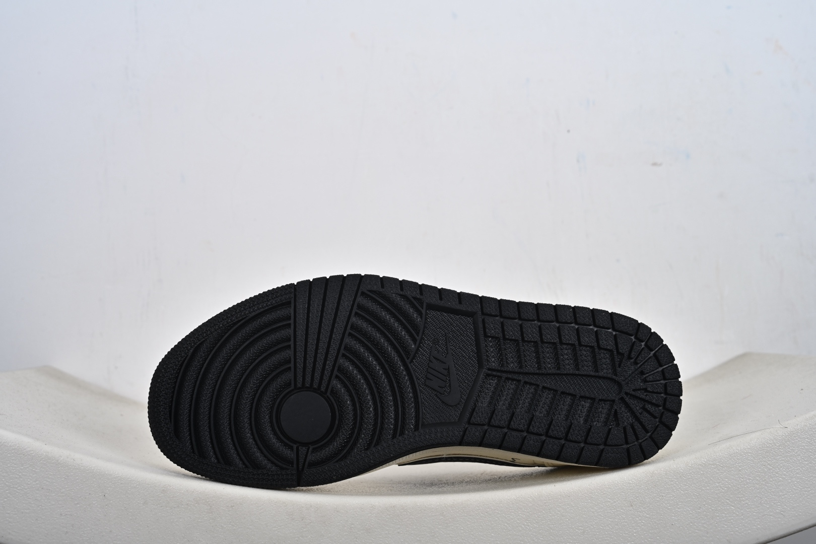 Air Jordan 1 Low AJ1 乔1北面联名 经典黑 高端定制 低帮复古篮球鞋 LD2028-071-Top High Quatity Cheap Sneakers Fashion Clothing Clothes Bags handbags Shoes of all Brand wholesale With The best Quality And Beautiful Price from China Factory Chinese suppliers wholesaler seller Air Jordan 1 Low AJ1 乔1北面联名 经典黑 高端定制 低帮复古篮球鞋 LD2028-071