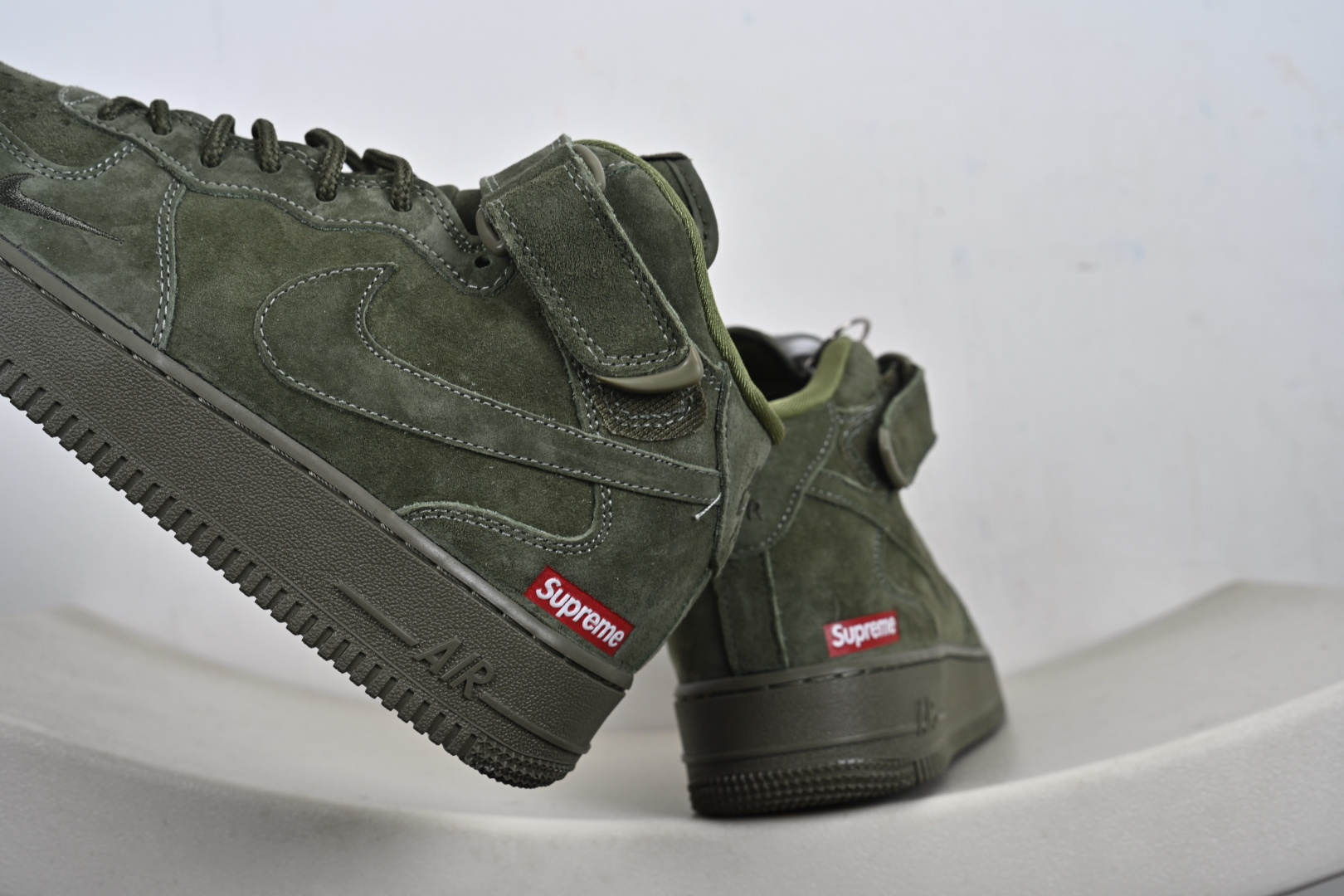 Nike Air Force 1 MID Supreme联名 一号中帮休闲板鞋 DV0788-005-Top High Quatity Cheap Sneakers Fashion Clothing Clothes Bags handbags Shoes of all Brand wholesale With The best Quality And Beautiful Price from China Factory Chinese suppliers wholesaler seller Nike Air Force 1 MID Supreme联名 一号中帮休闲板鞋 DV0788-005