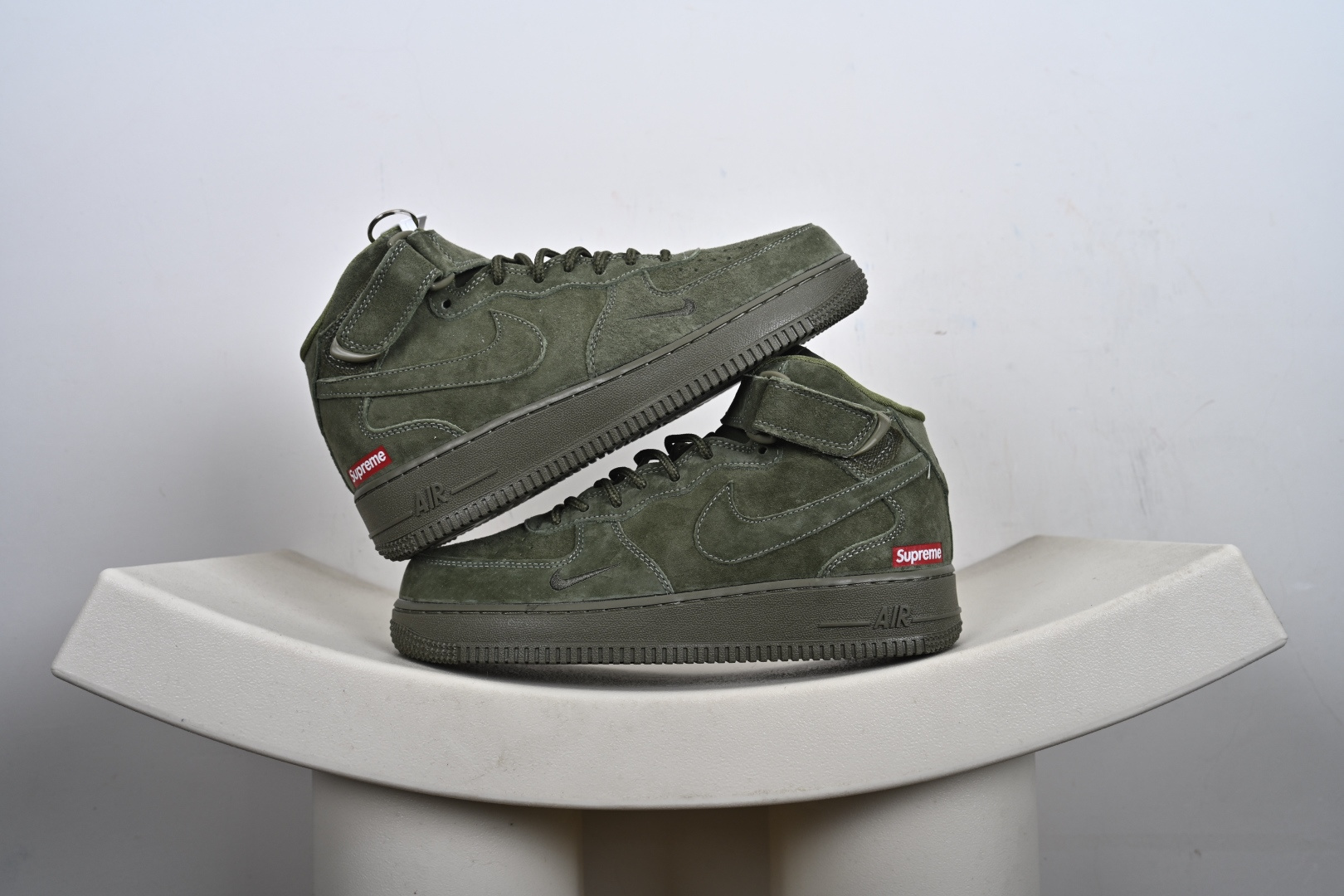 支持放店 Nike Air Force 1 MID Supreme联名 一号中帮休闲板鞋 实拍首发 定制鞋盒 原楦头原纸板 纯正空军版型 内置全掌气垫 官方货号:DV0788 005 G1-F2