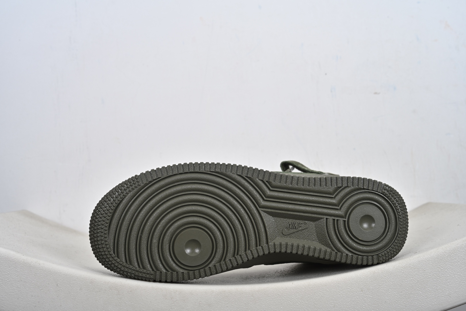 Nike Air Force 1 MID Supreme联名 一号中帮休闲板鞋 DV0788-005-Top High Quatity Cheap Sneakers Fashion Clothing Clothes Bags handbags Shoes of all Brand wholesale With The best Quality And Beautiful Price from China Factory Chinese suppliers wholesaler seller Nike Air Force 1 MID Supreme联名 一号中帮休闲板鞋 DV0788-005
