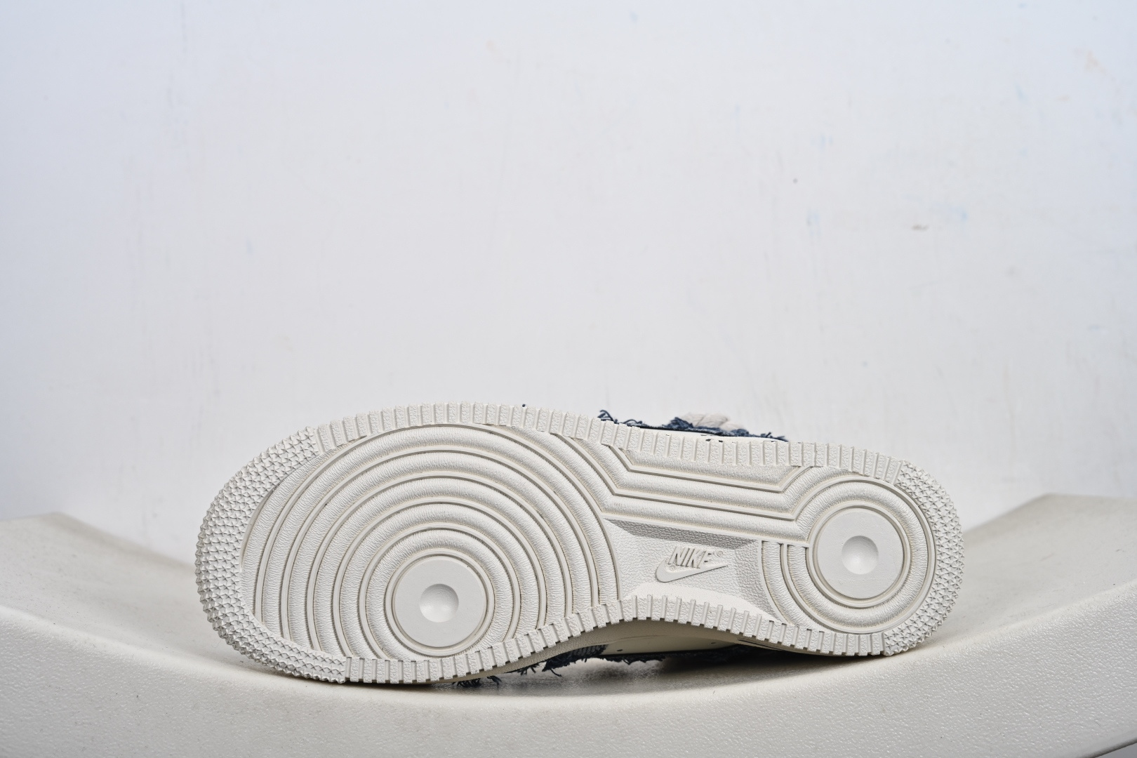 Nike Air Force 1 Low 扑克牛仔 解构绑带 FB0607-909-Top High Quatity Cheap Sneakers Fashion Clothing Clothes Bags handbags Shoes of all Brand wholesale With The best Quality And Beautiful Price from China Factory Chinese suppliers wholesaler seller Nike Air Force 1 Low 扑克牛仔 解构绑带 FB0607-909