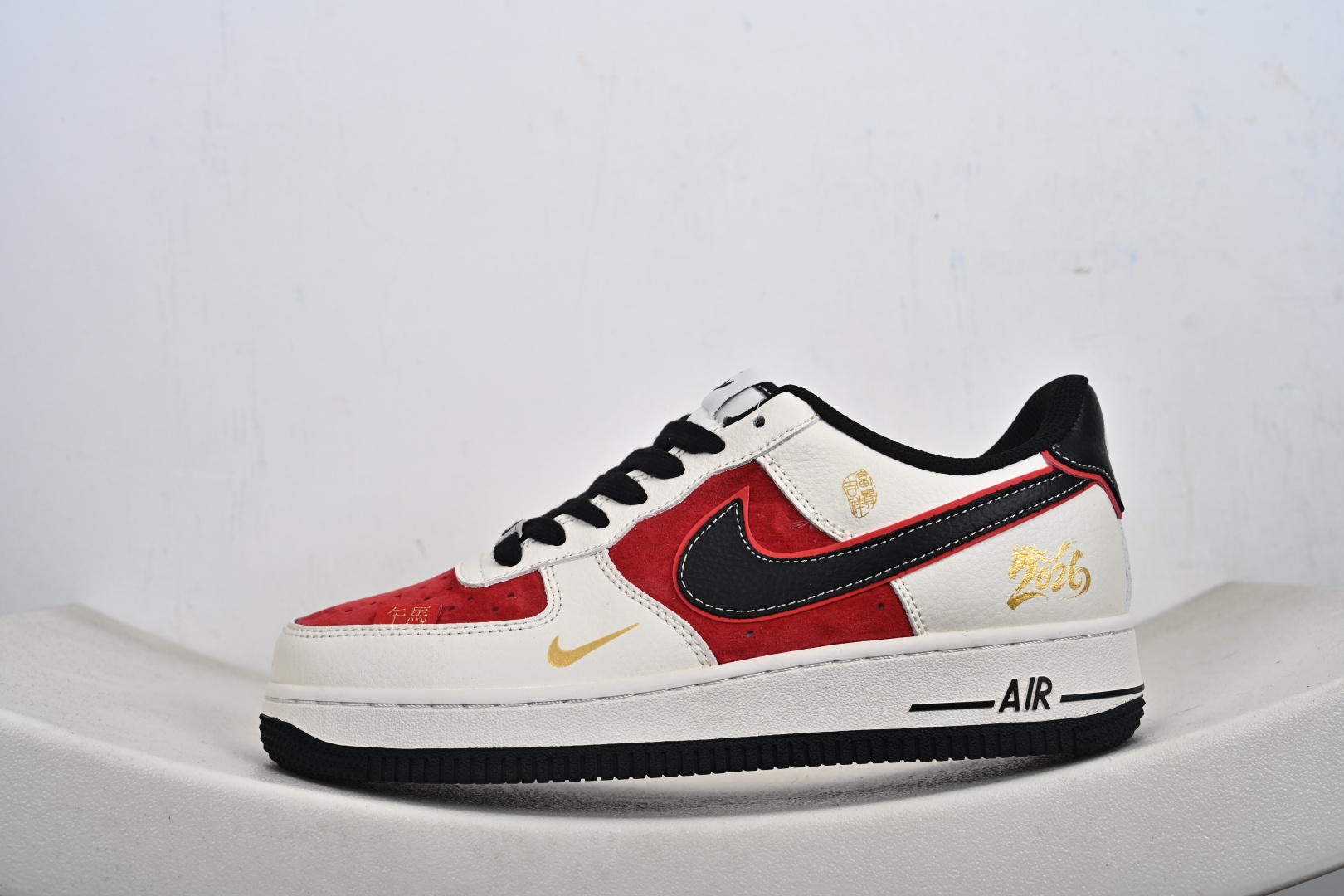 2026年爆款限量发售 NIke Air Force 1 '07 Low “马年限定-米黑红金马”空军一号 低帮 运动鞋 HT5088-616-Top High Quatity Cheap Sneakers Fashion Clothing Clothes Bags handbags Shoes of all Brand wholesale With The best Quality And Beautiful Price from China Factory Chinese suppliers wholesaler seller 2026年爆款限量发售 NIke Air Force 1 '07 Low “马年限定-米黑红金马”空军一号 低帮 运动鞋 HT5088-616