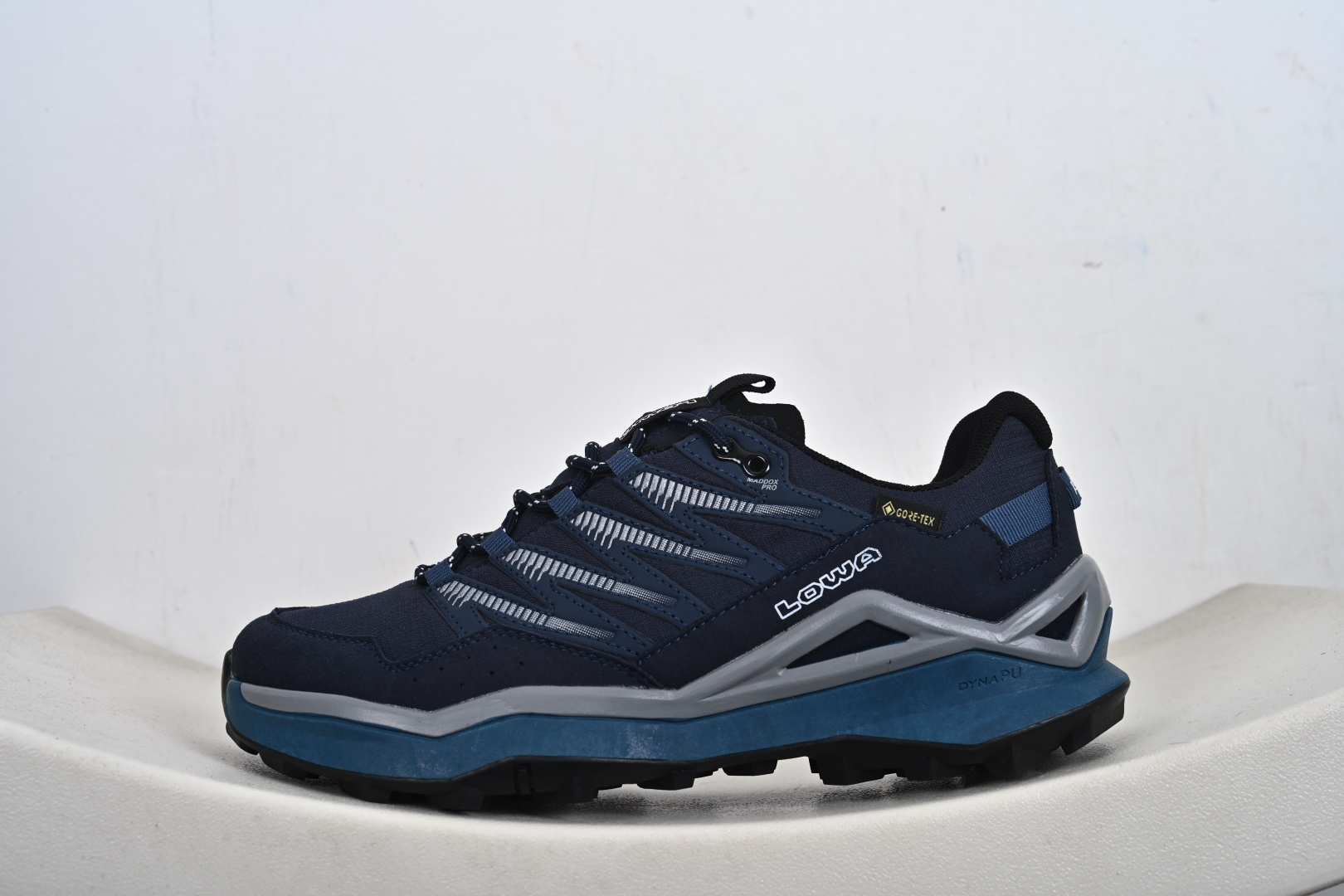 Lowa Maddox Pro GTX 时尚简约 舒适百搭 防滑耐磨 防水低帮登山鞋 9059-321630