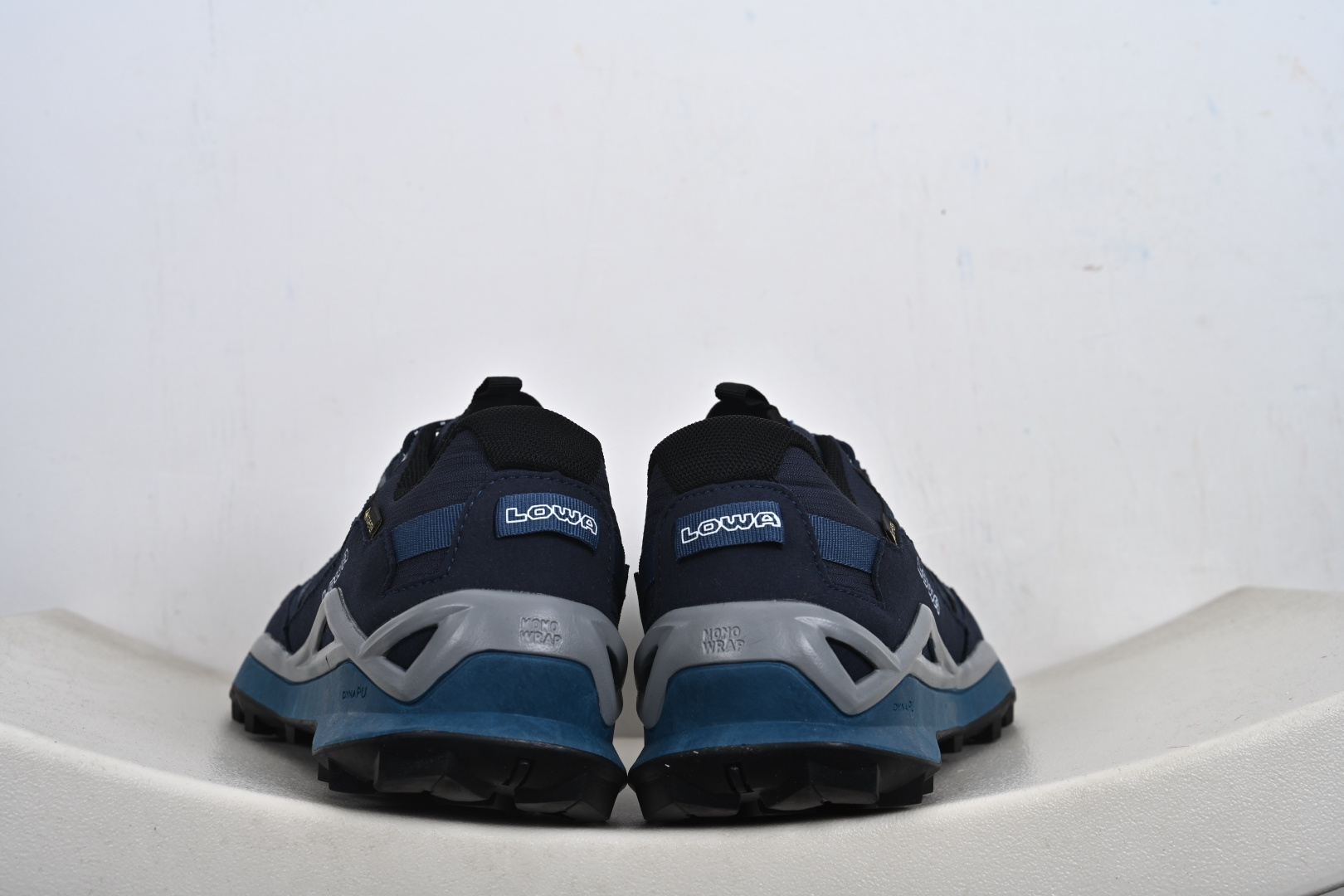 Lowa Maddox Pro GTX 时尚简约 舒适百搭 防滑耐磨 防水低帮登山鞋 9059-321630