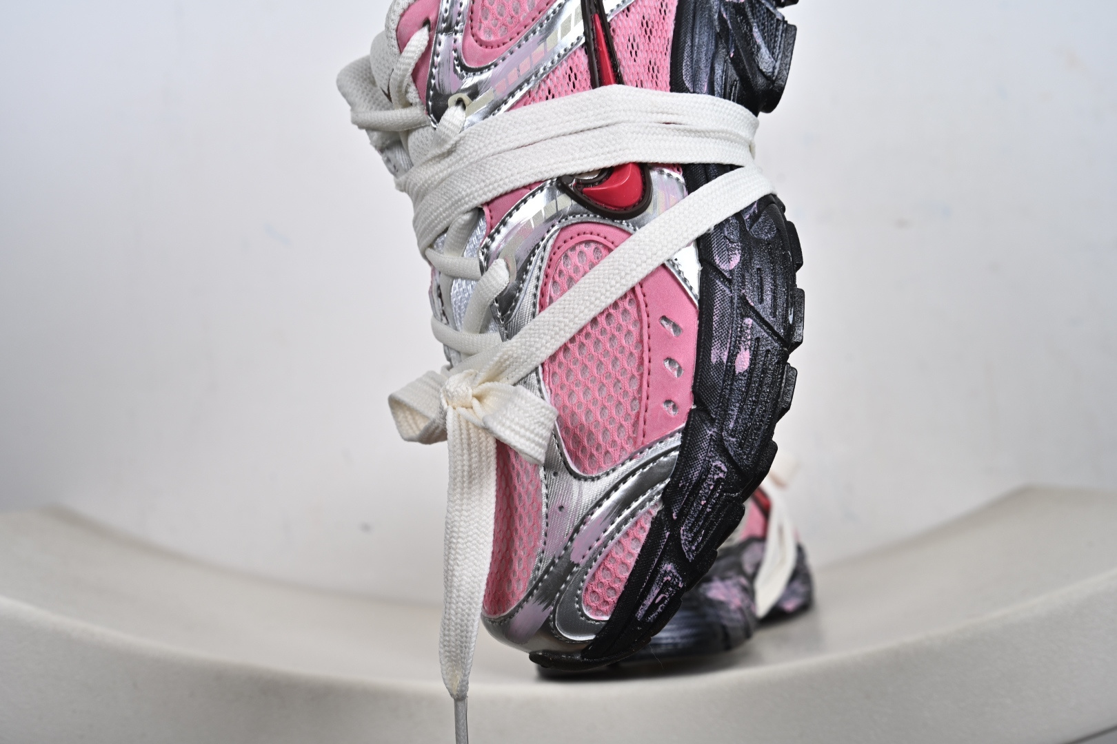Nike V5 RNR 复古做旧 解构绑带 舒适百搭防滑耐磨 低帮跑步鞋 HQ7901-102