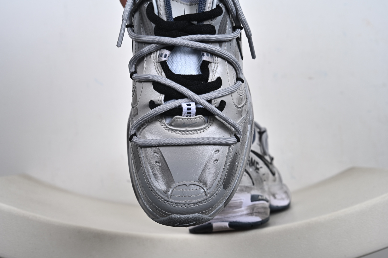 Air Monarch IV M2K Tekno 415445-102
